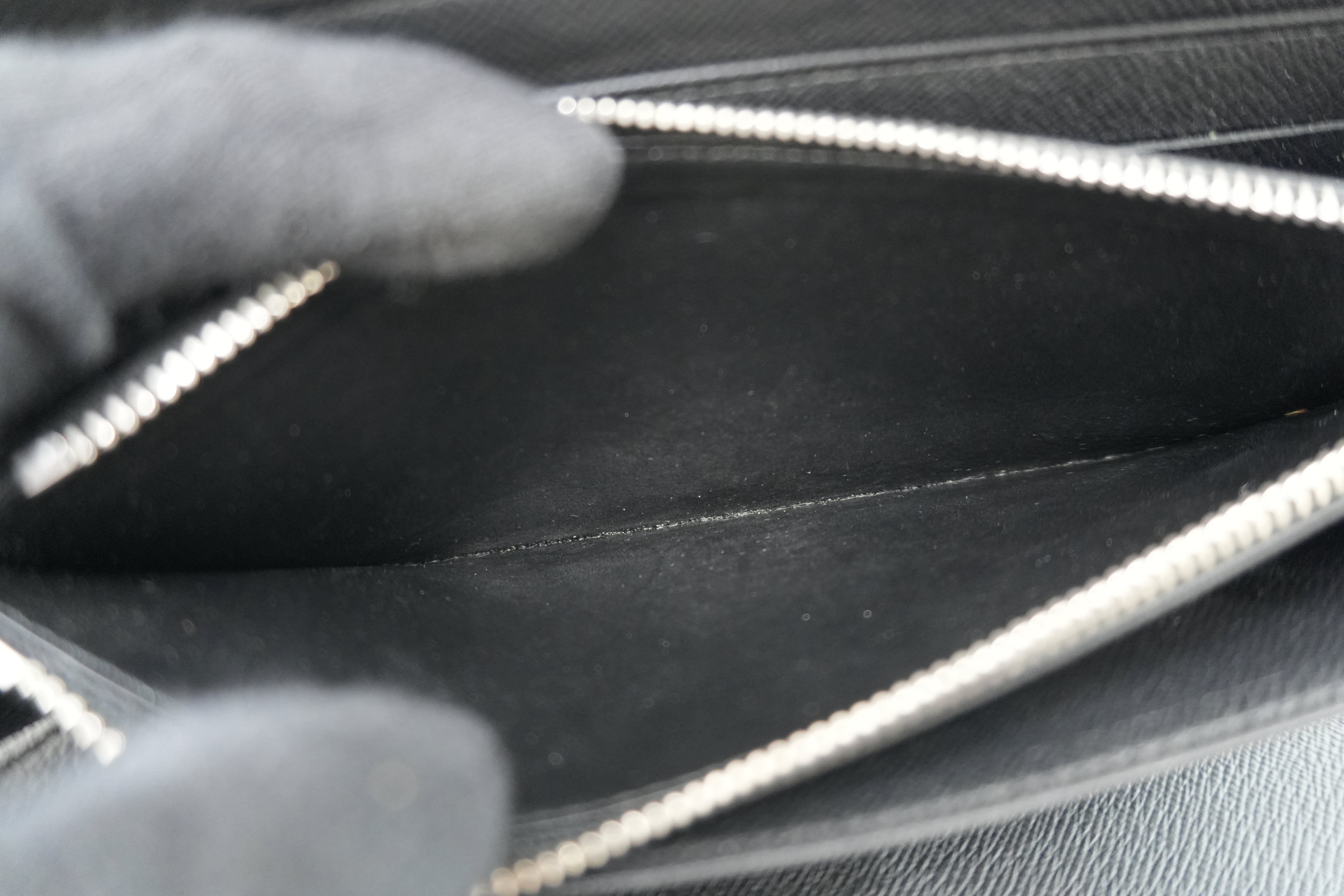 Louis Vuitton Damier Graphite Zippy Organizer Used