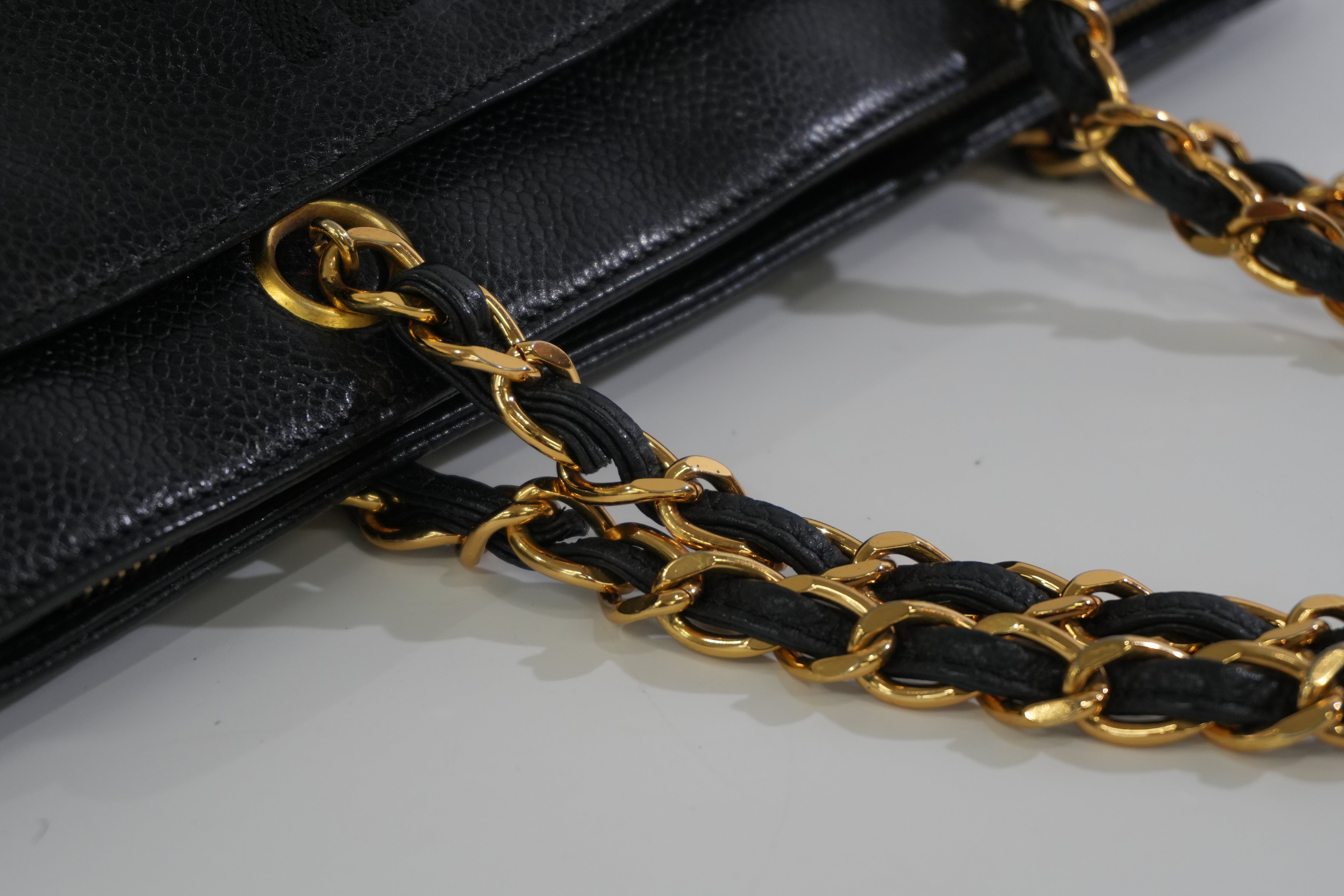 Pre-owned Chanel Caviar Skin Leather Chain Shoulder Bag Black