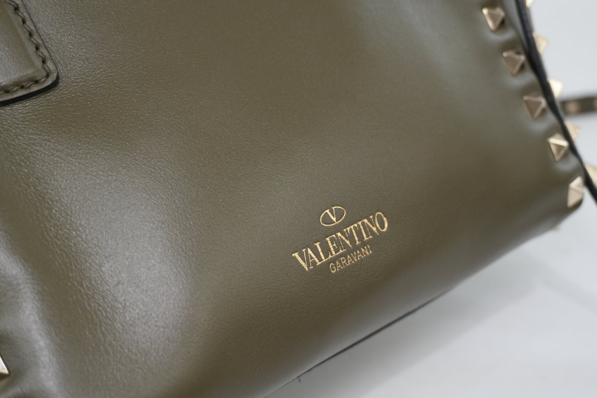 Pre-Owned Valentino Two Way Garavani Rock stud Shoulder Bag Green