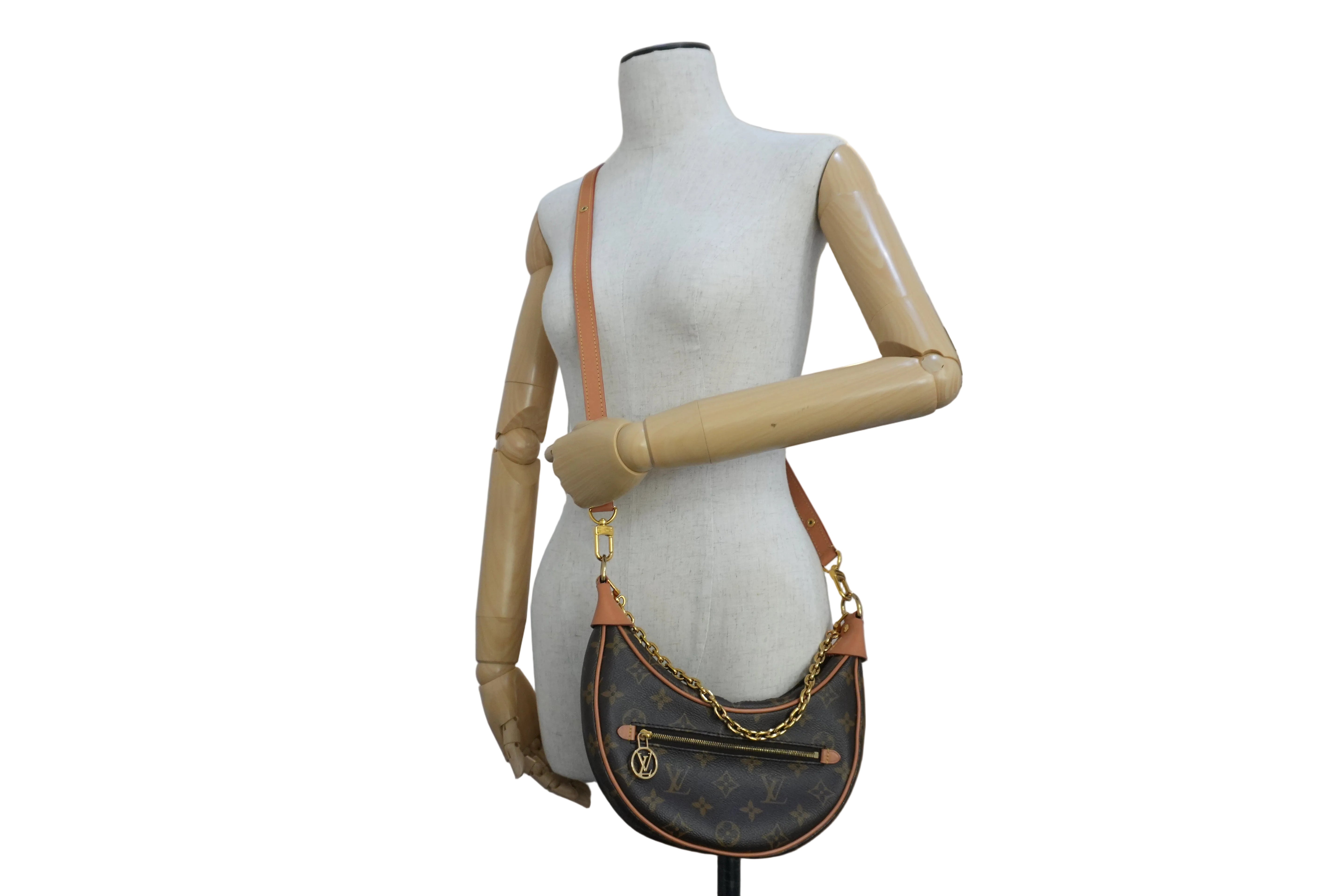 Pre-owned Louis Vuitton Monogram Loop Crossbody Bag