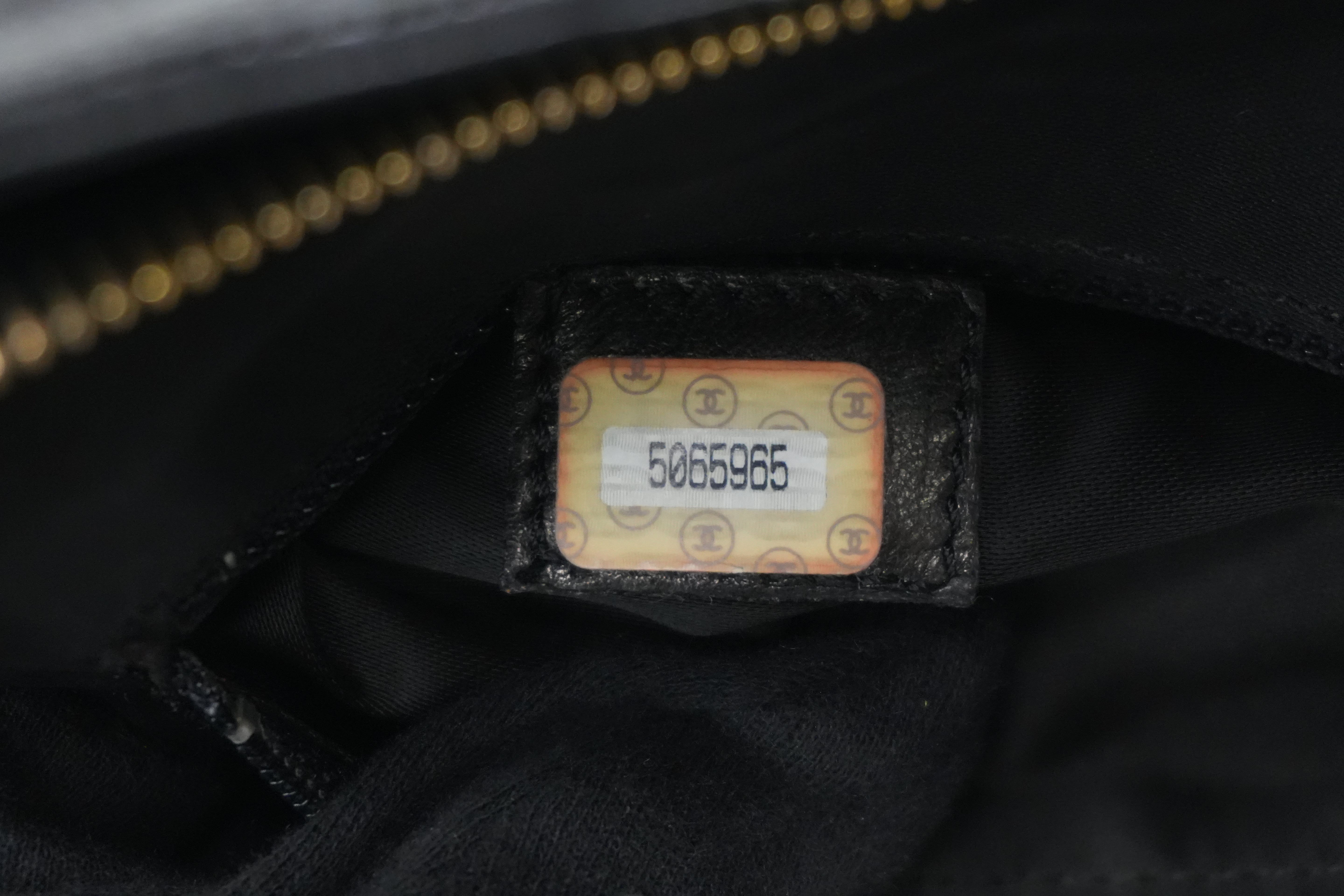 Pre-owned Chanel Caviar Skin Leather Chain Shoulder Bag Black