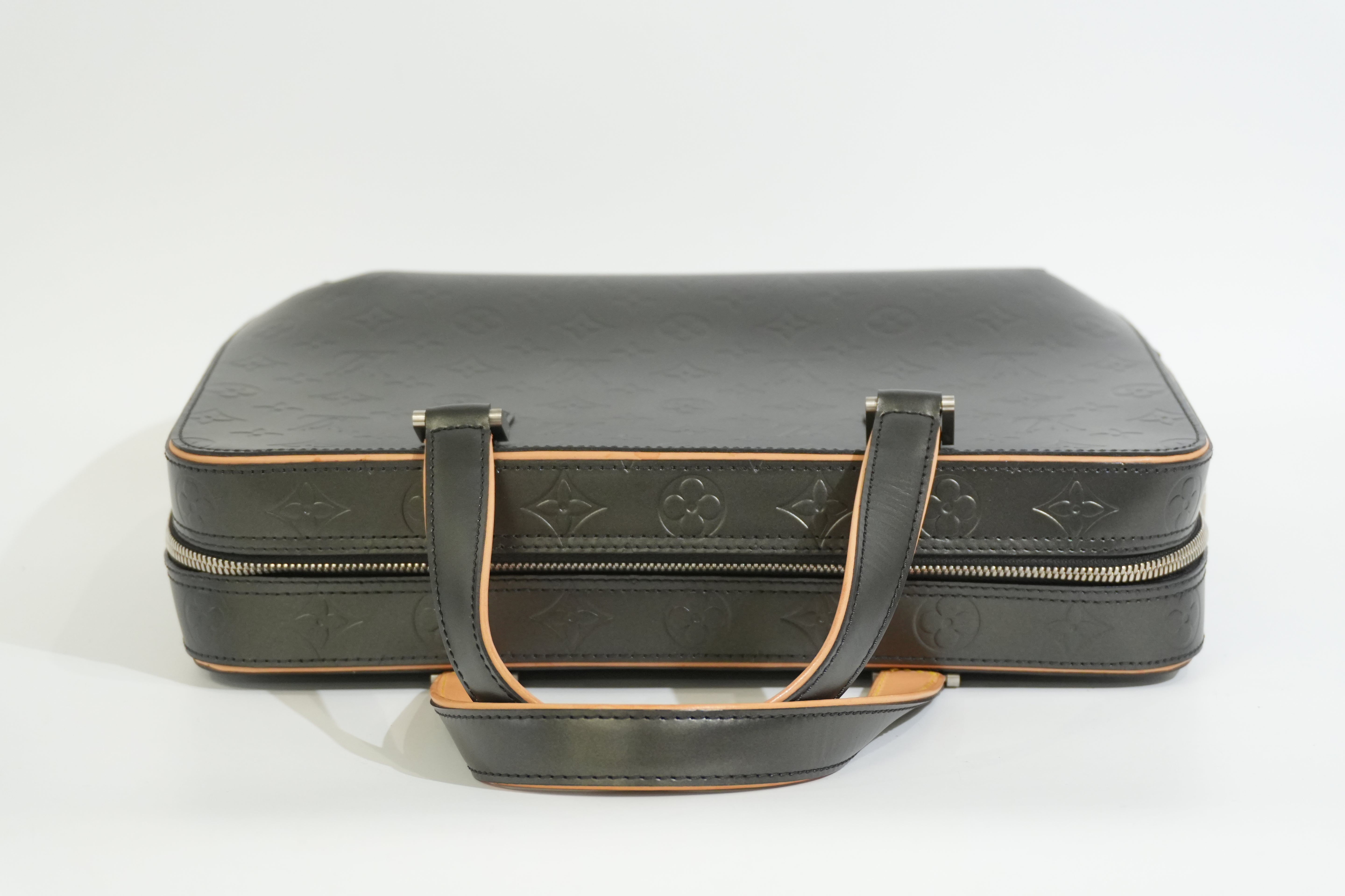 Pre-owned Louis Vuitton Matte Monogram Mat Malden Briefcase Gray