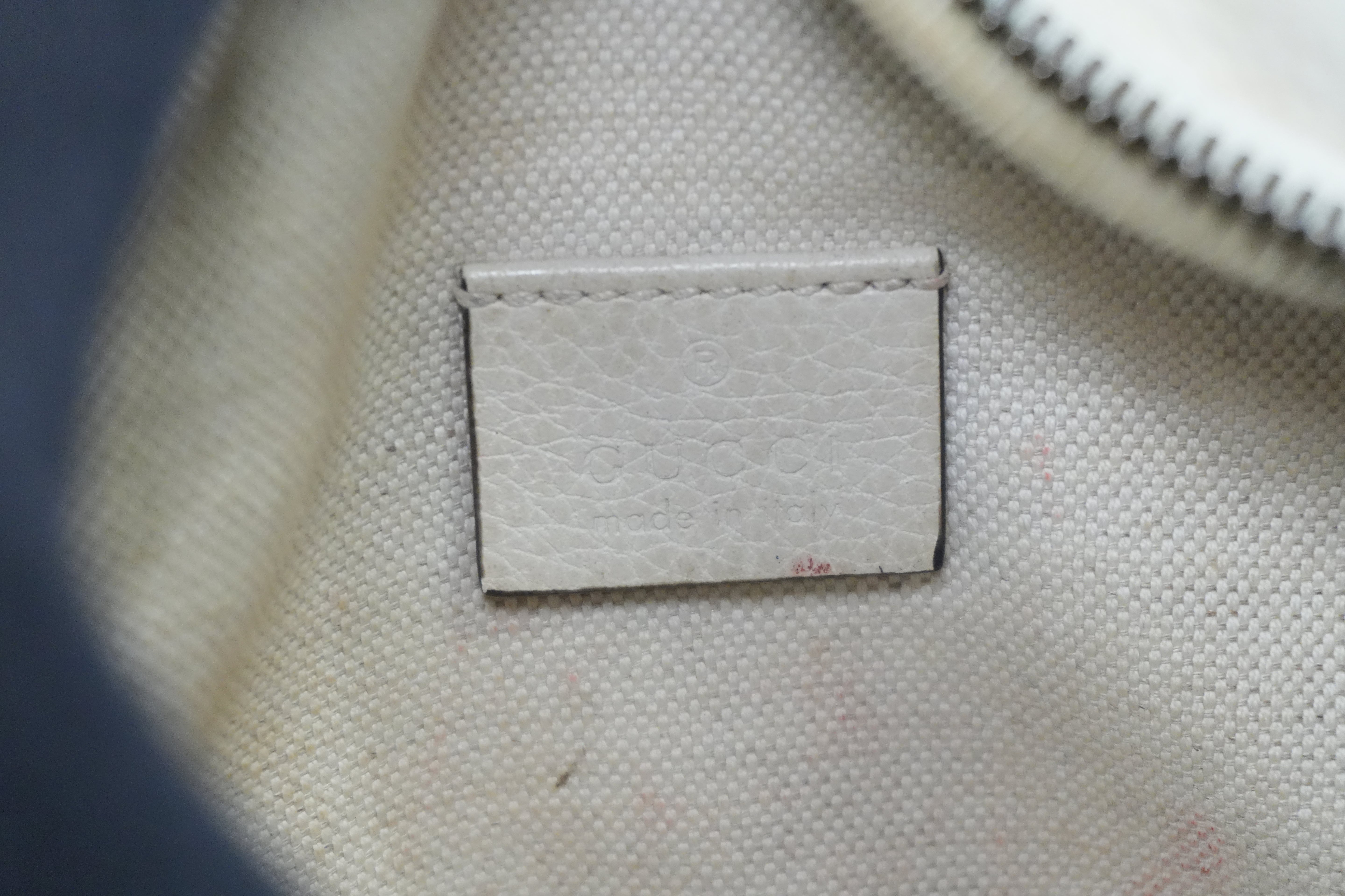 Pre-owned Gucci Small Body Bag White