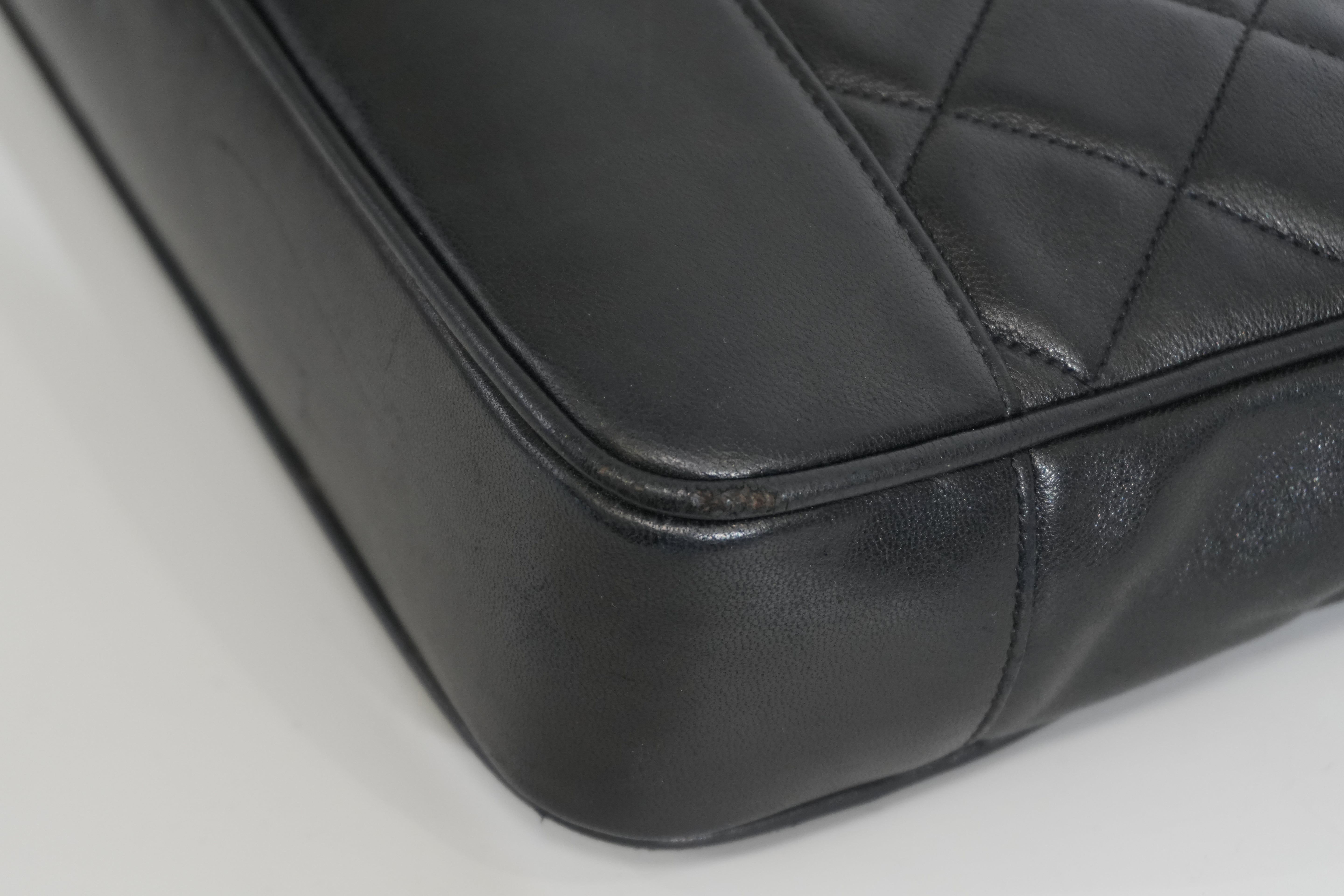 Pre-owned Chanel Lambskin Leather Shoulder Bag Black