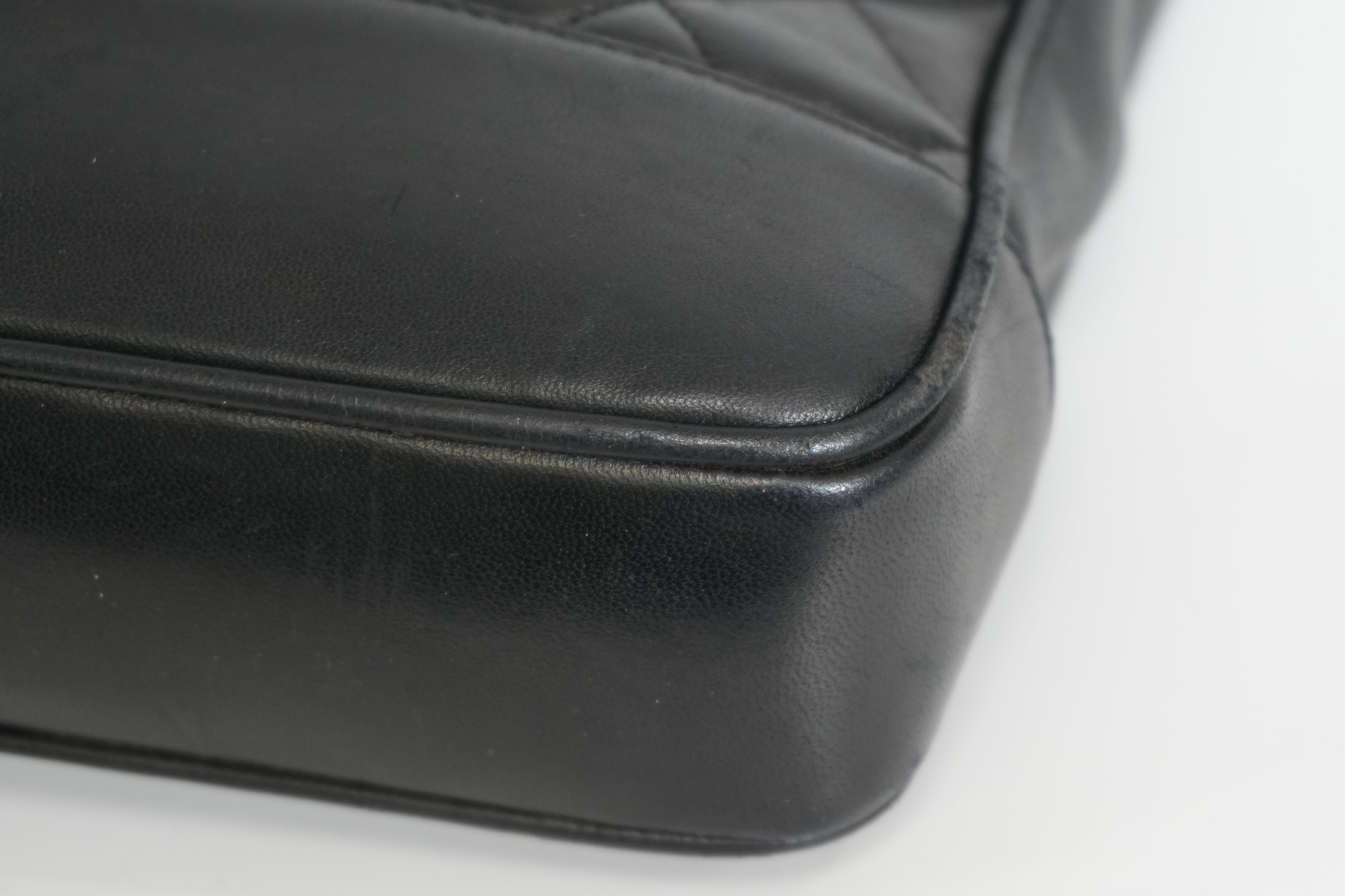 Pre-owned Chanel Lambskin Leather Shoulder Bag Black