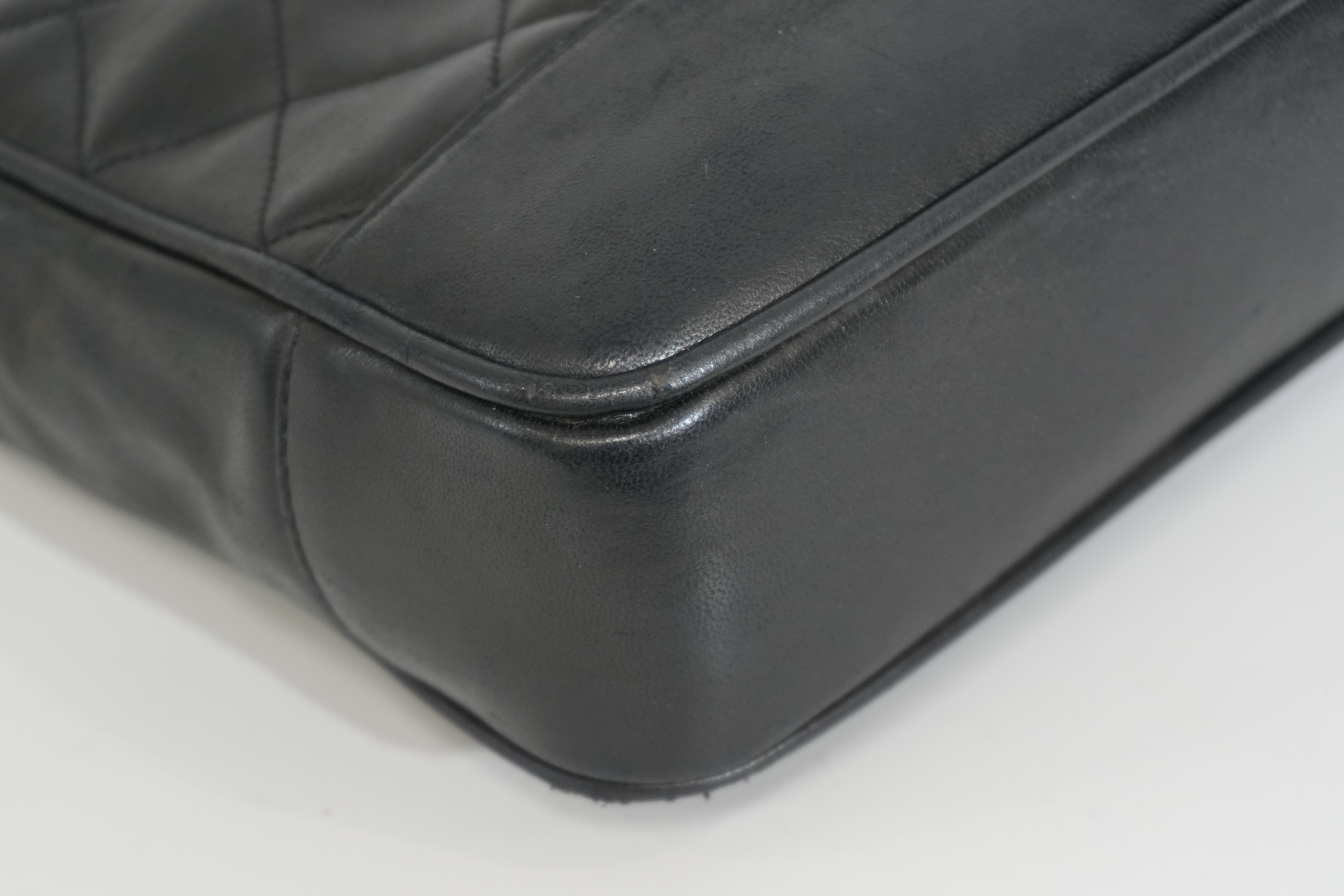 Pre-owned Chanel Lambskin Leather Shoulder Bag Black