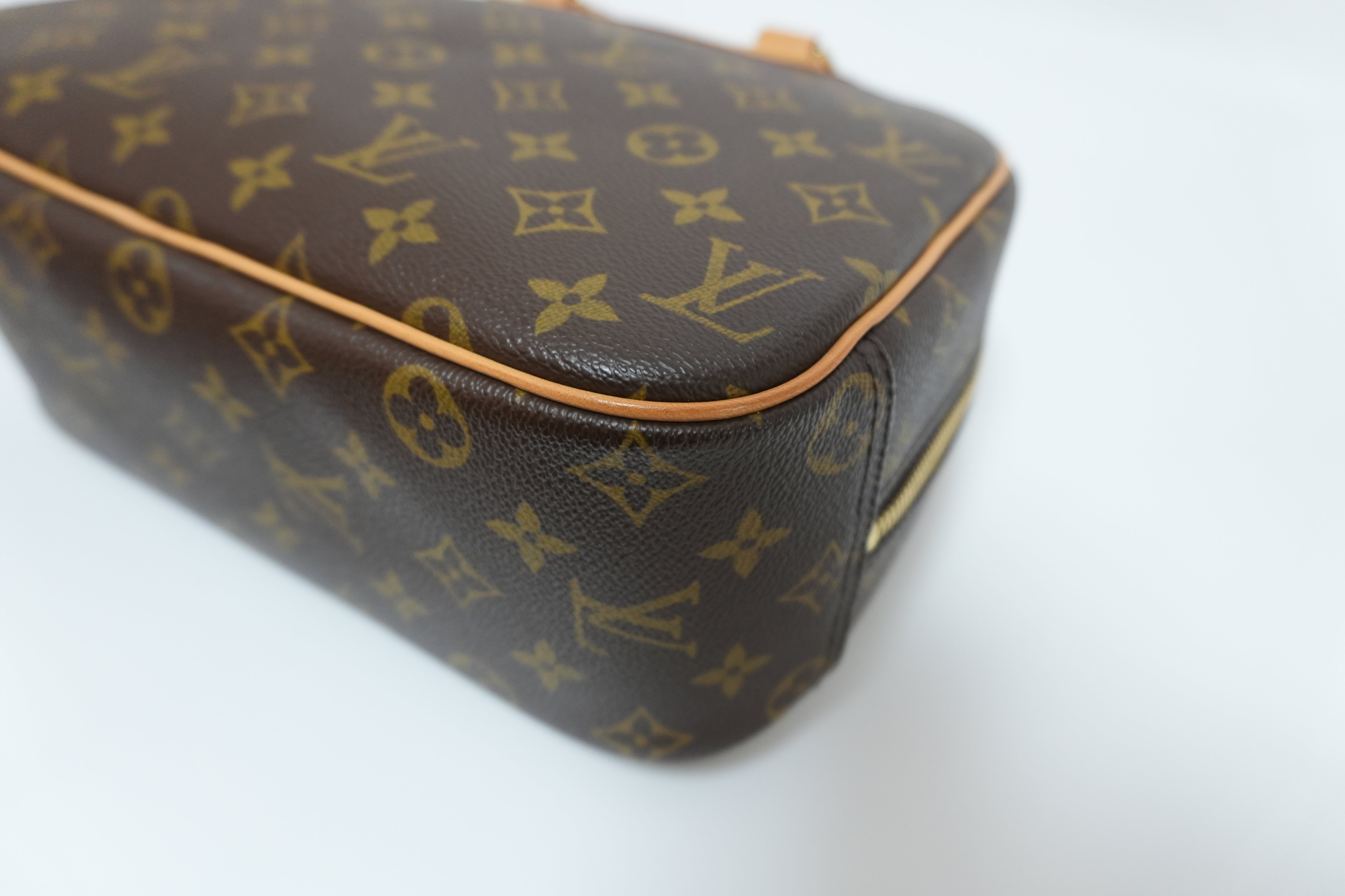 Pre-Owned Gucci GucciSima Belt Bag Brown