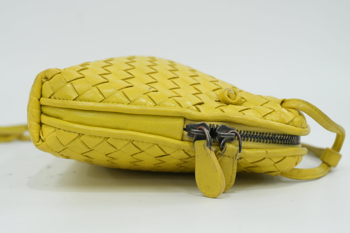 Pre-Owned Bottega Intercciato Crossbody Bag Yellow