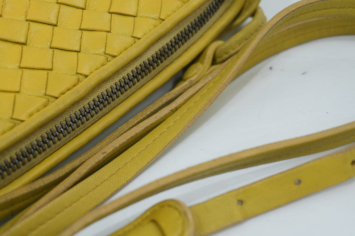 Pre-Owned Bottega Intercciato Crossbody Bag Yellow