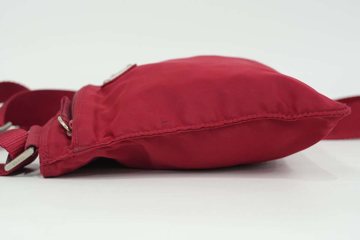 Pre-Owned Prada Nylon Crossbody Bag Red