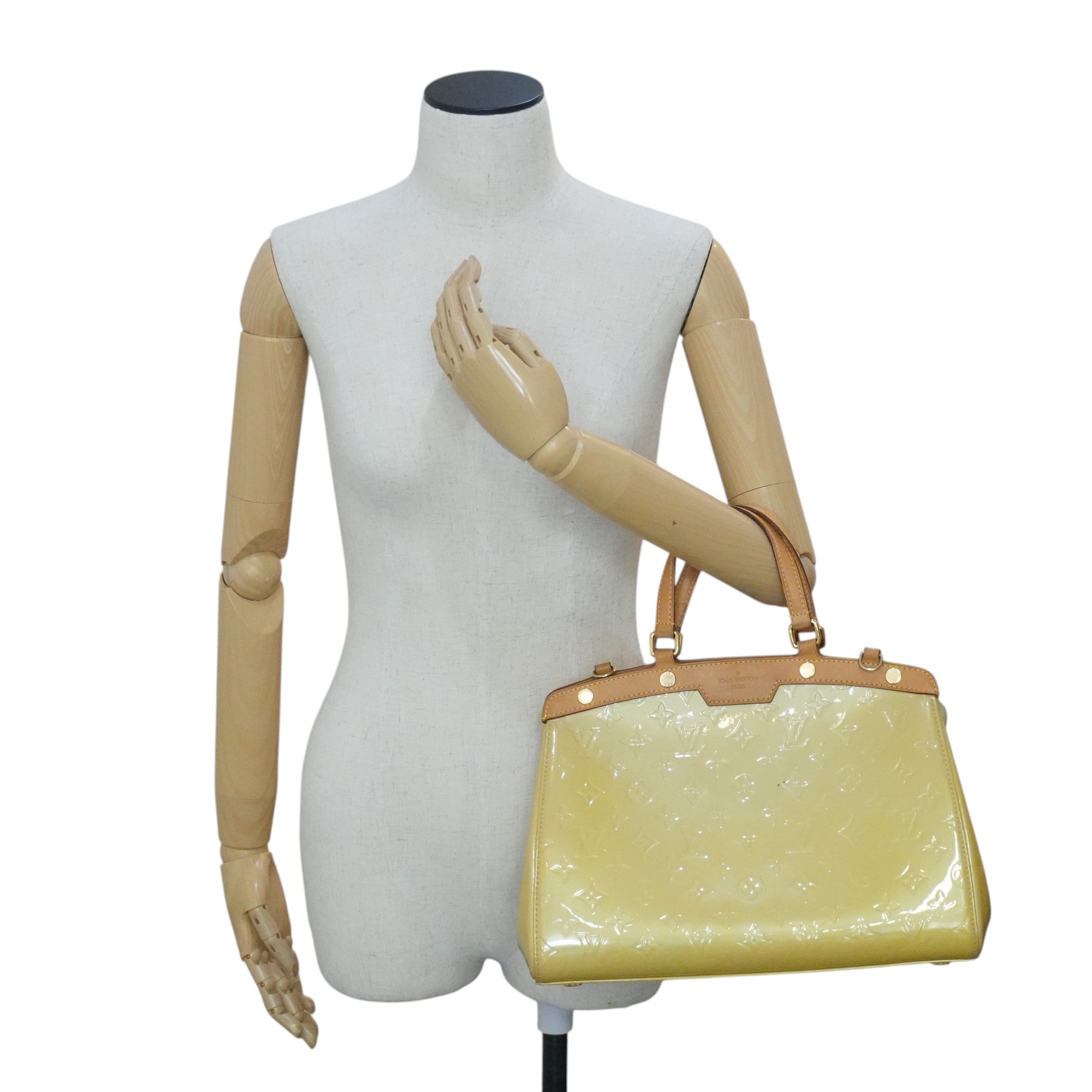 Pre-owned Louis Vuitton Vernis Handbag Yellow