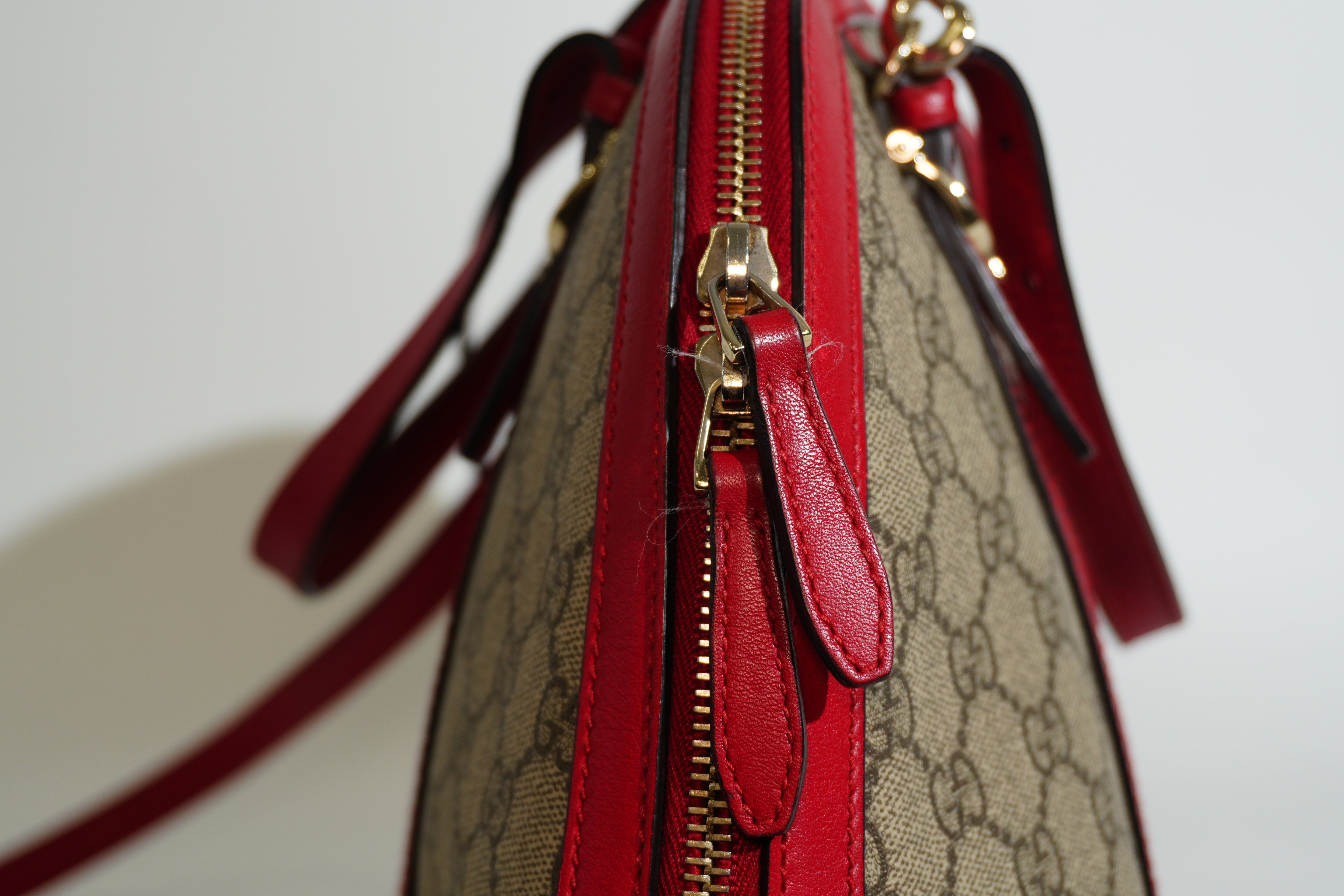 Pre-owned Gucci Two Way Domed Shoulder Bag Red