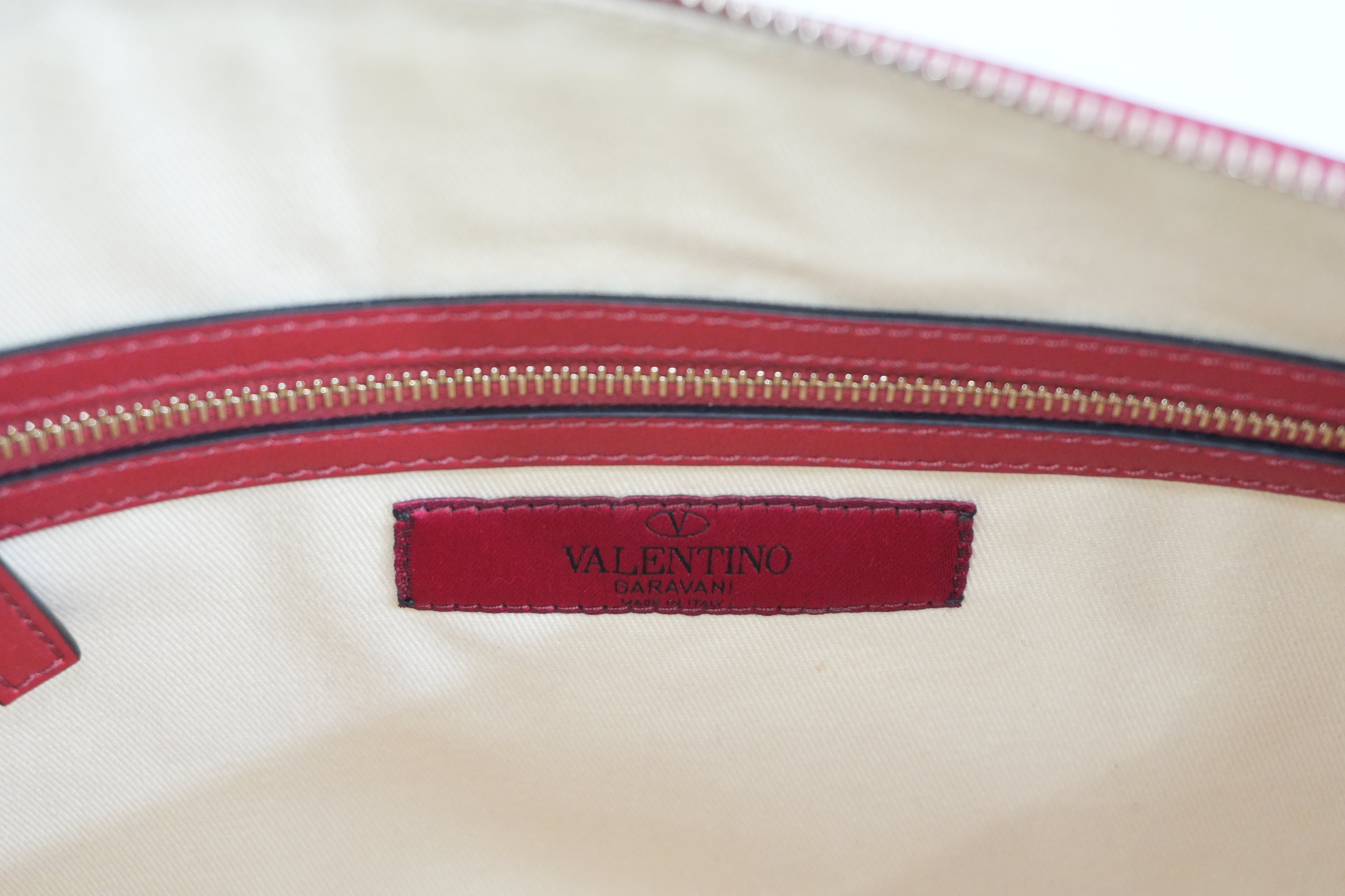 Pre-owned Valentino Wrist Clutch Bag Red