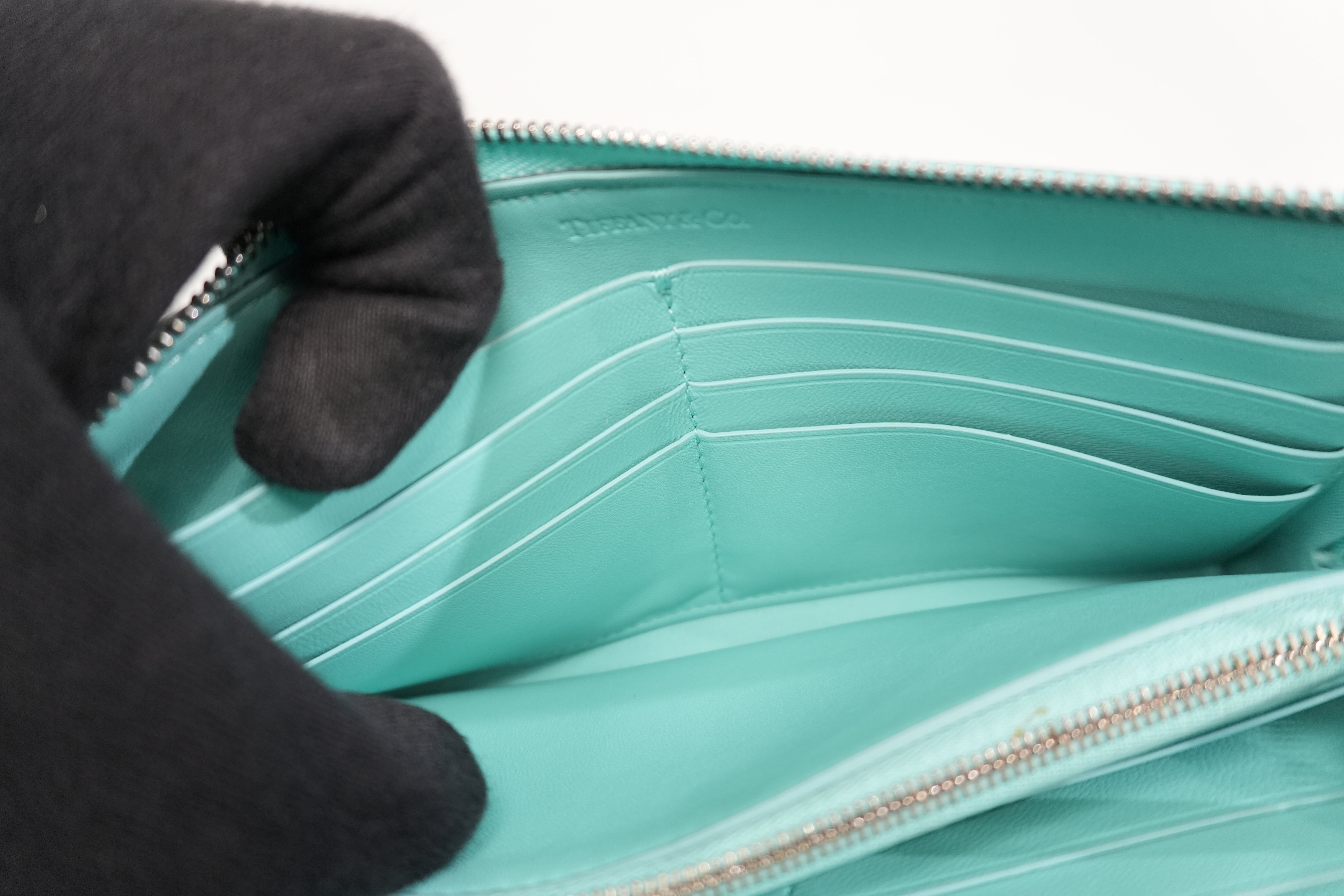 Pre-owned Tiffany & Co. Zippy Wallet Green