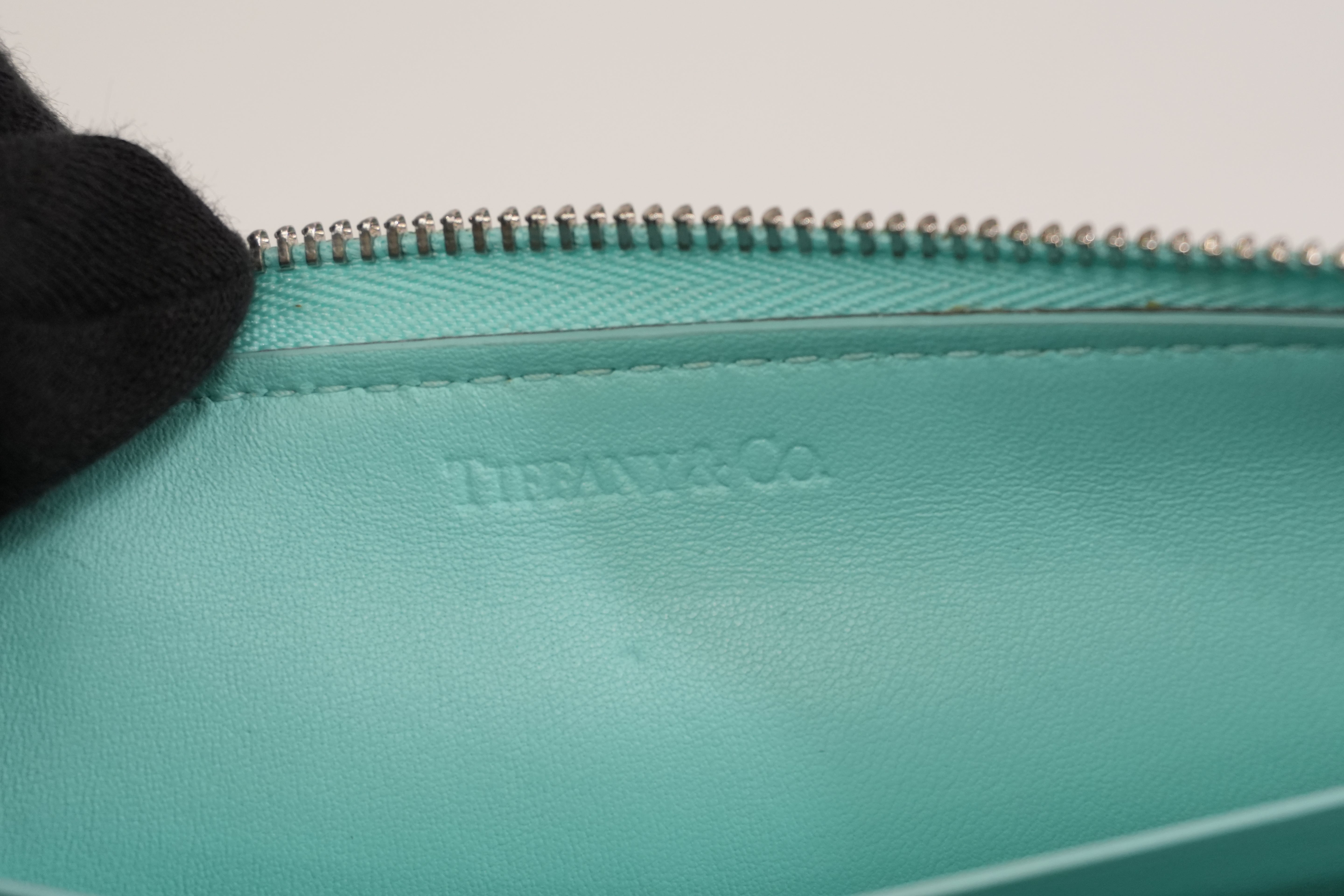 Pre-owned Tiffany & Co. Zippy Wallet Green