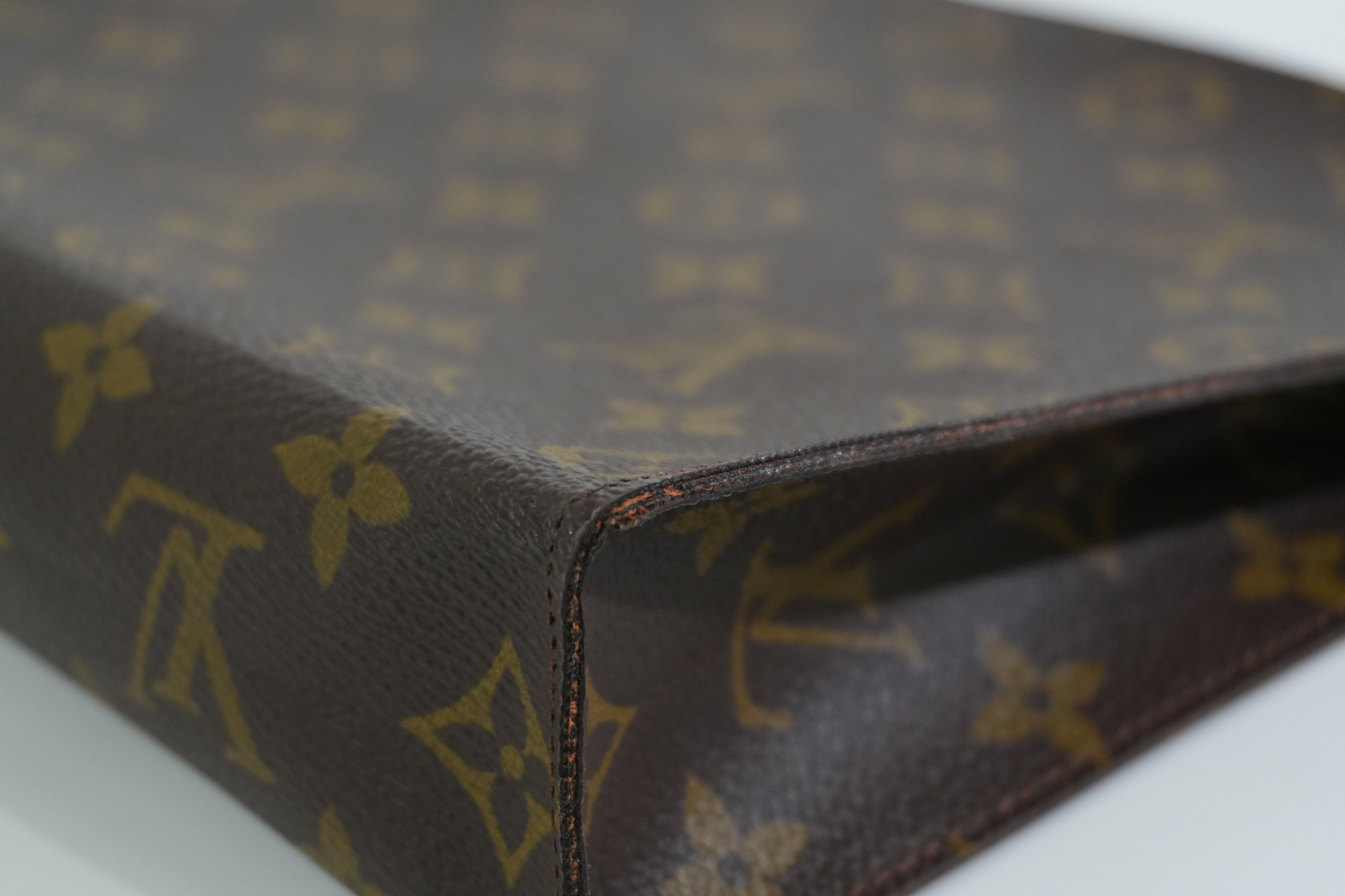Pre-owned Louis Vuitton Monogram Toiletry 26 Clutch Bag