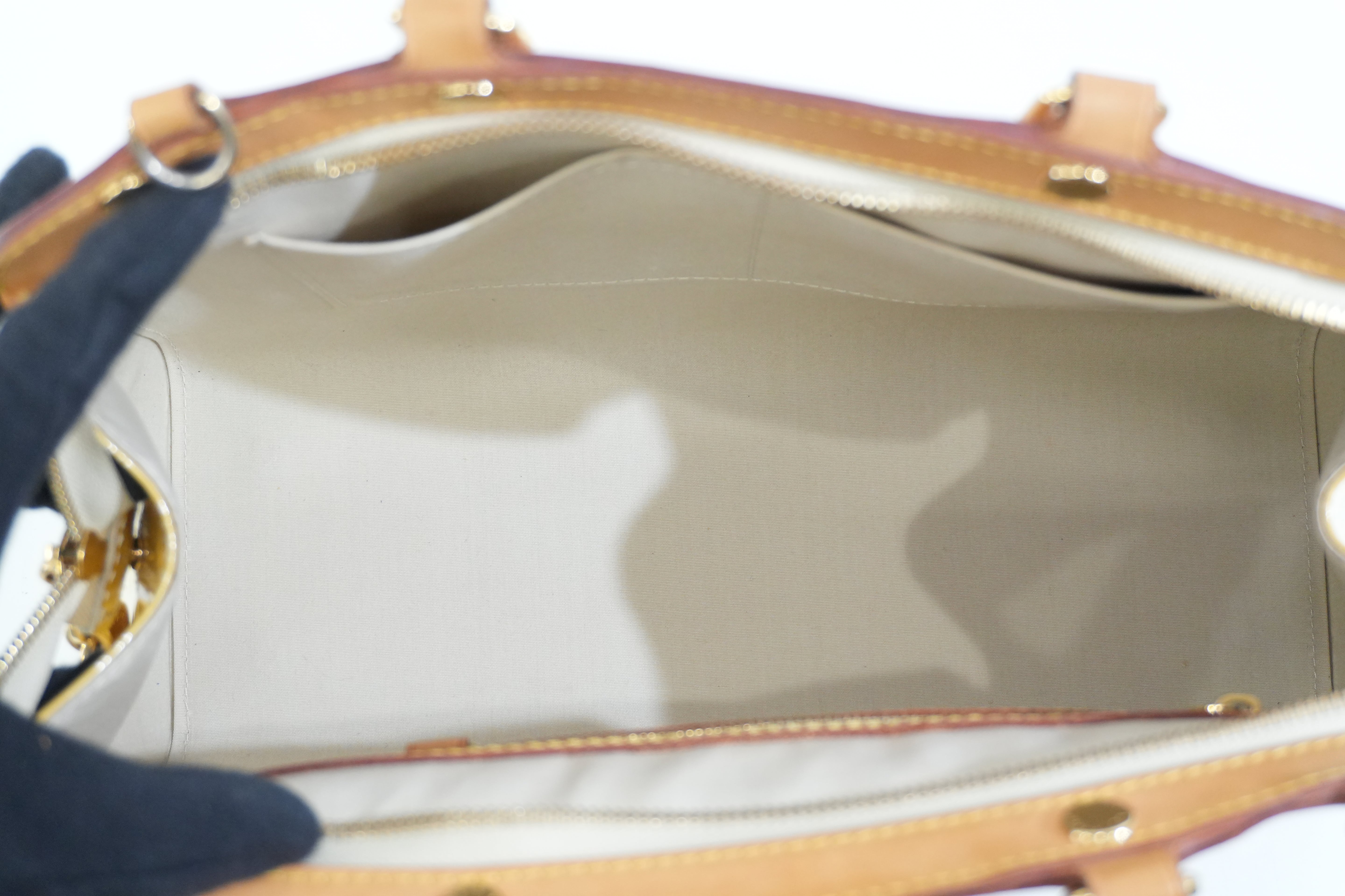Pre-owned Louis Vuitton Vernis Handbag Yellow