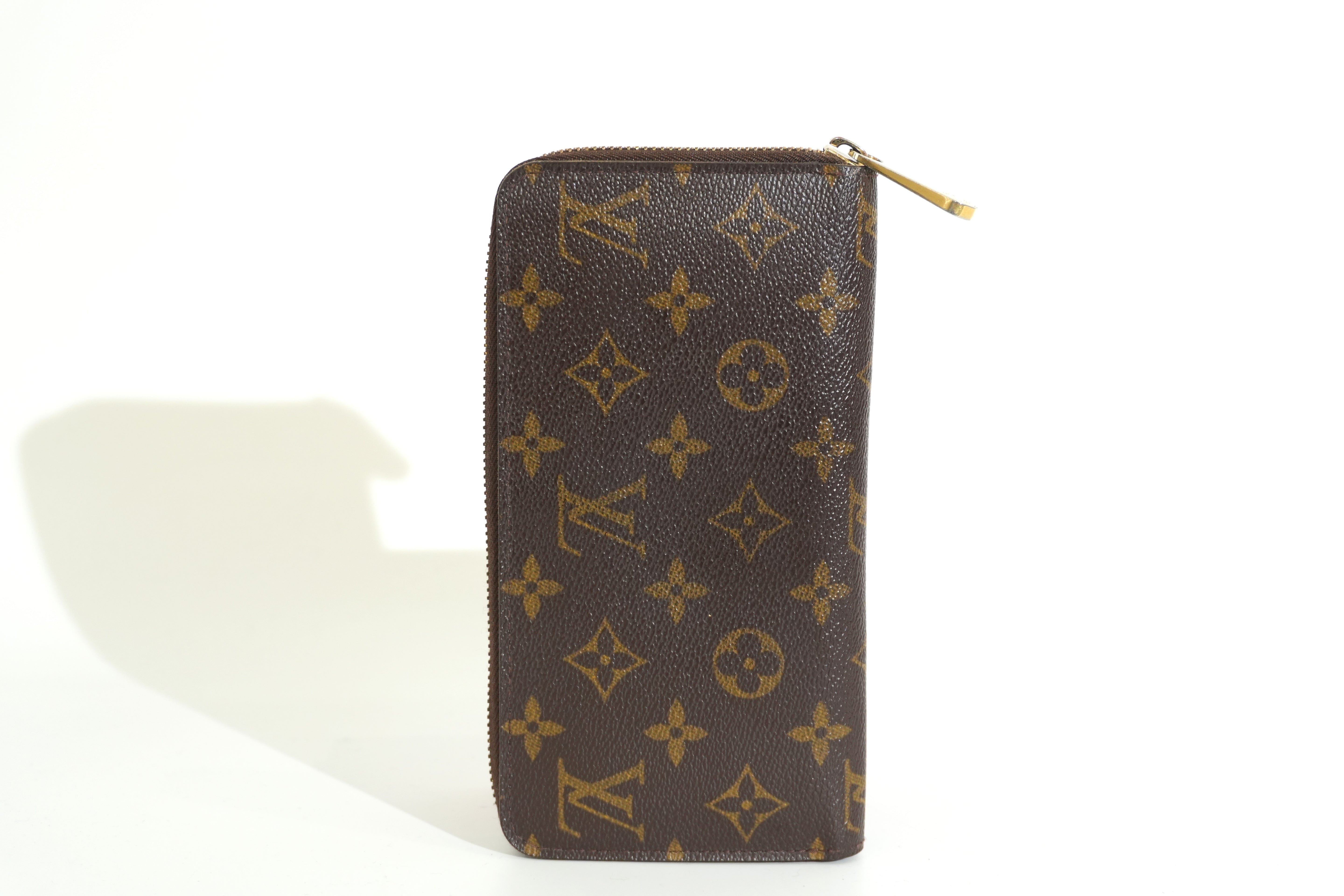 Pre-owned Louis Vuitton Monogram Zippy Wallet