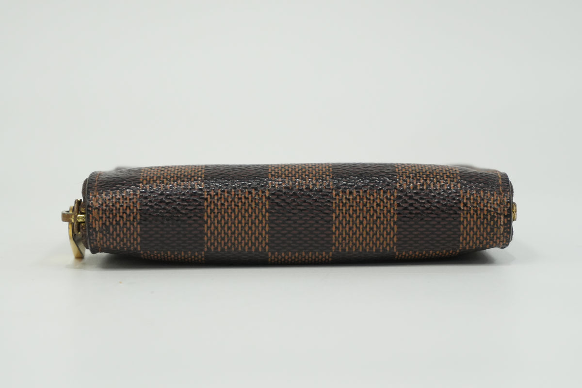 Pre-Owned Louis Vuitton Damier Ebene Card Case