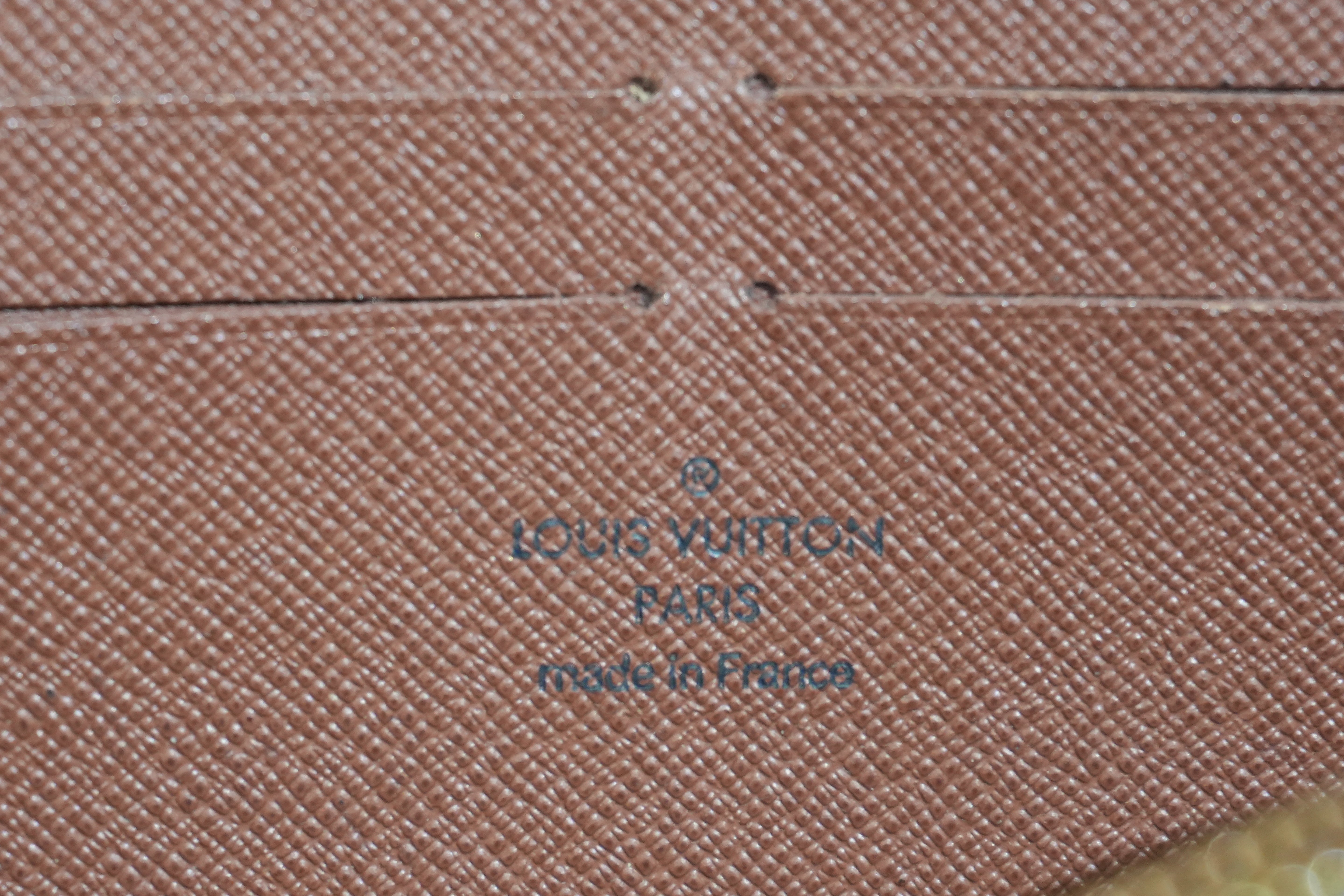 Pre-owned Louis Vuitton Monogram Zippy Wallet