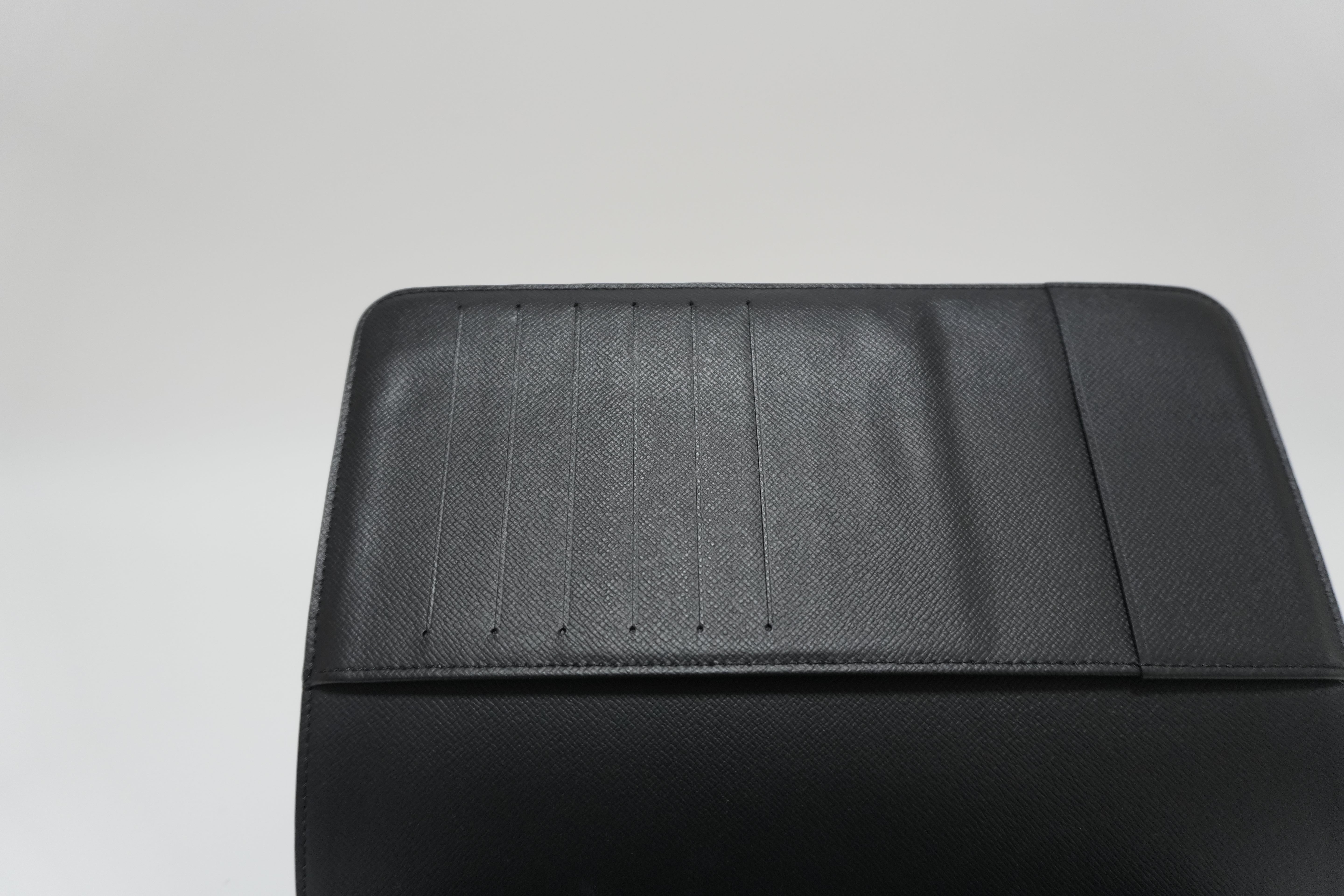 ルイ・ヴィトン ダミエ・グラフィット デスク アジェンダ 中古