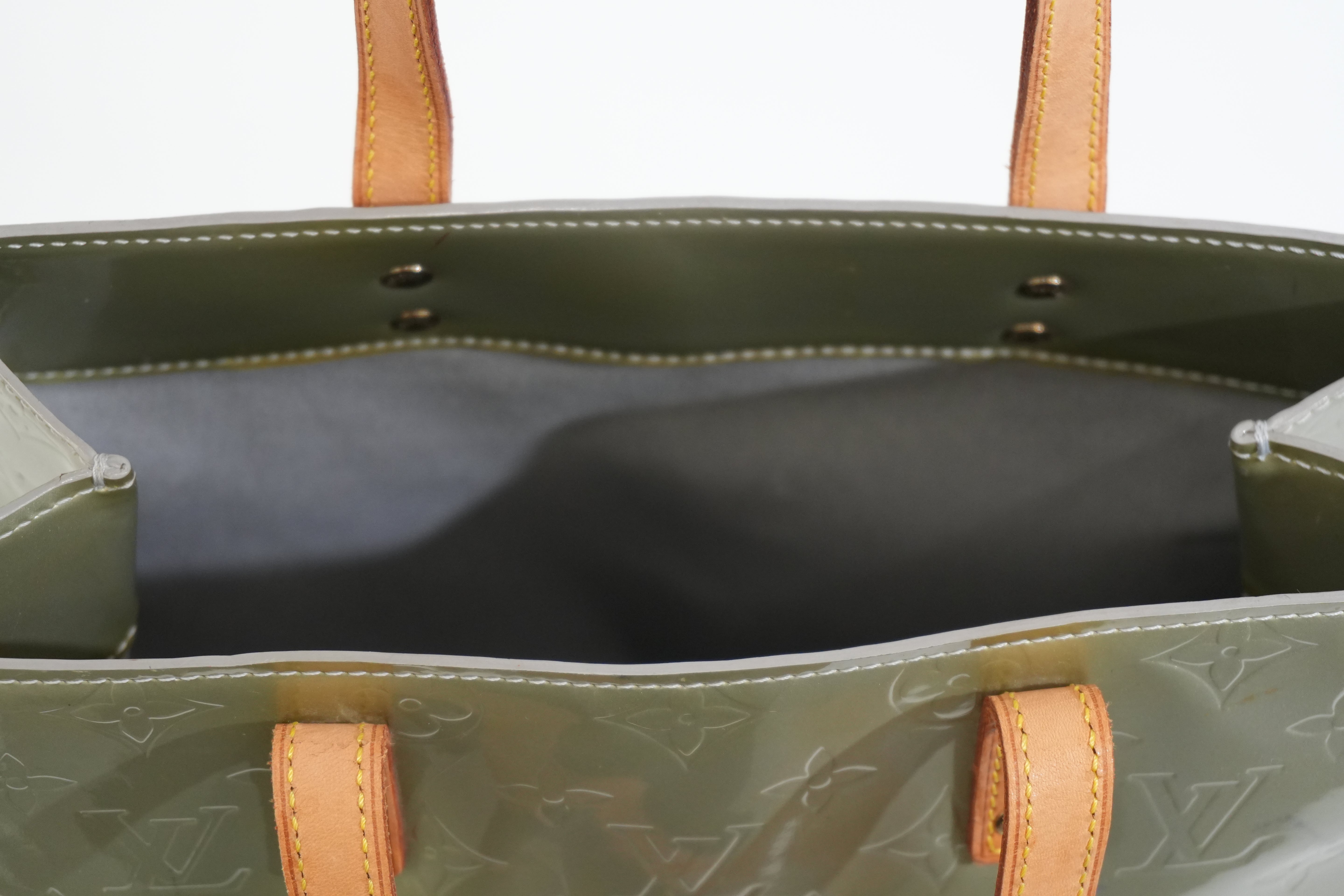 Pre-owned Louis Vuitton Vernis Reade MM Handbag Avocado Green