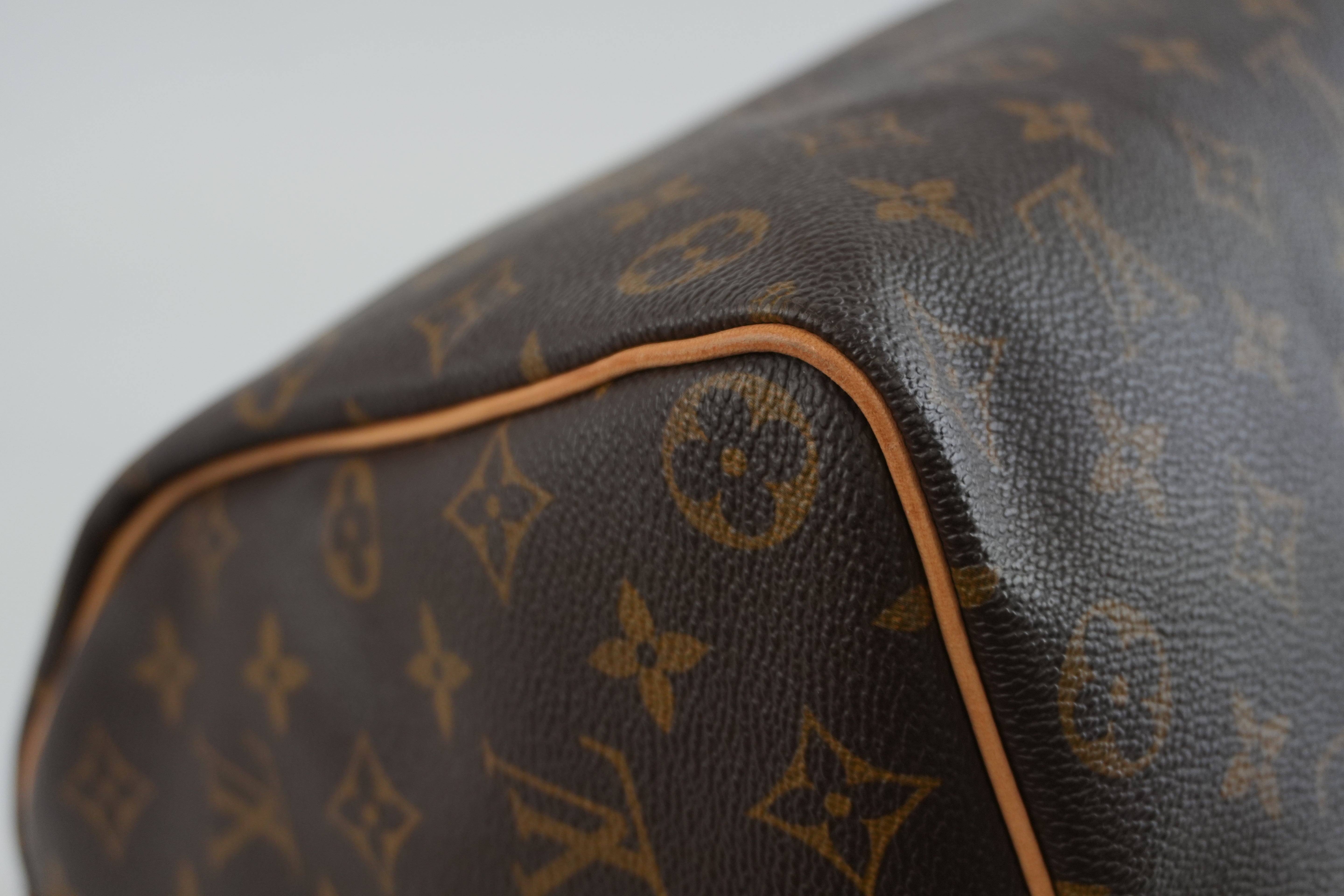 Pre-owned Louis Vuitton Monogram Speedy 35 Handbag