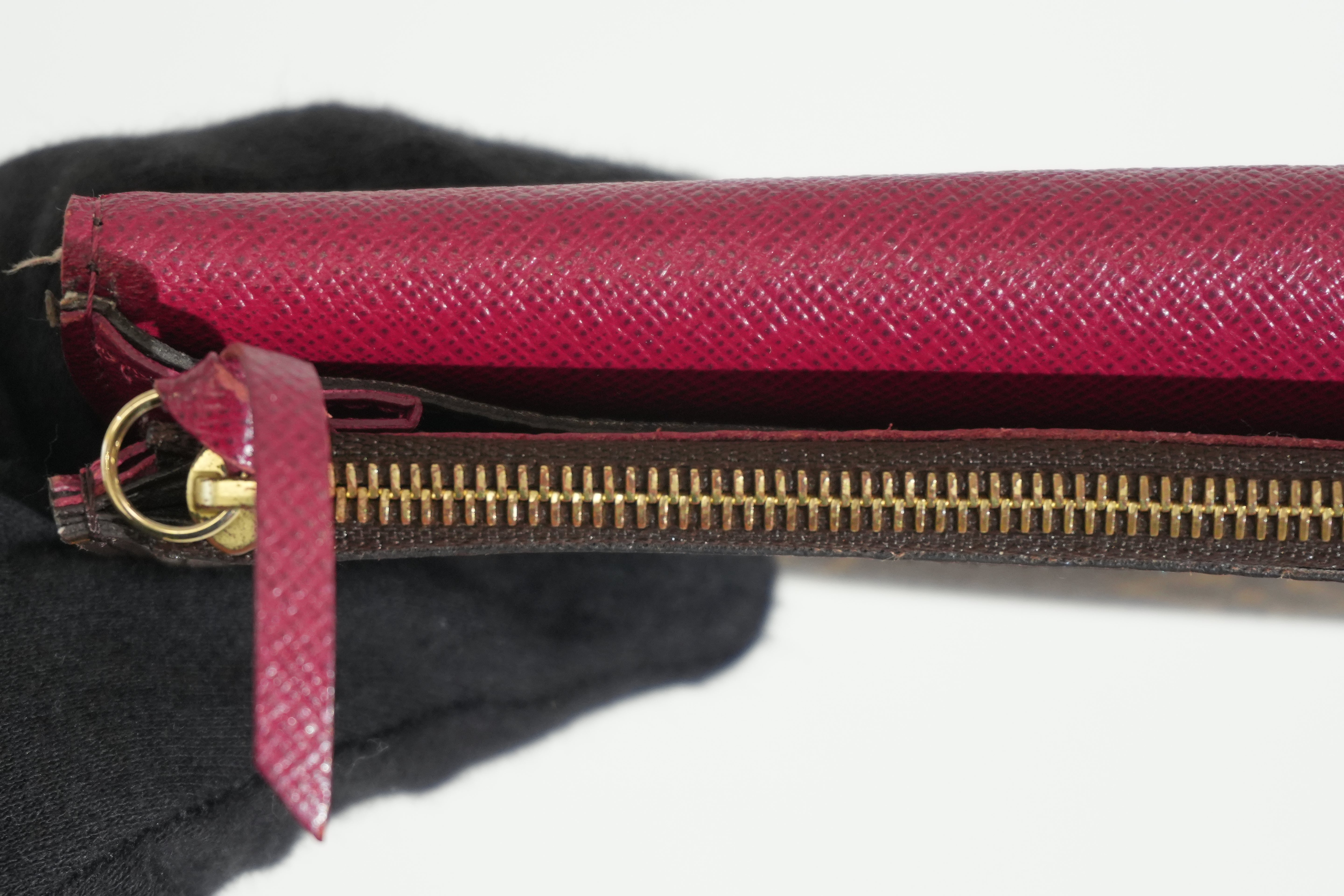 Pre-owned Louis Vuitton Monogram Emily Wallet Pink