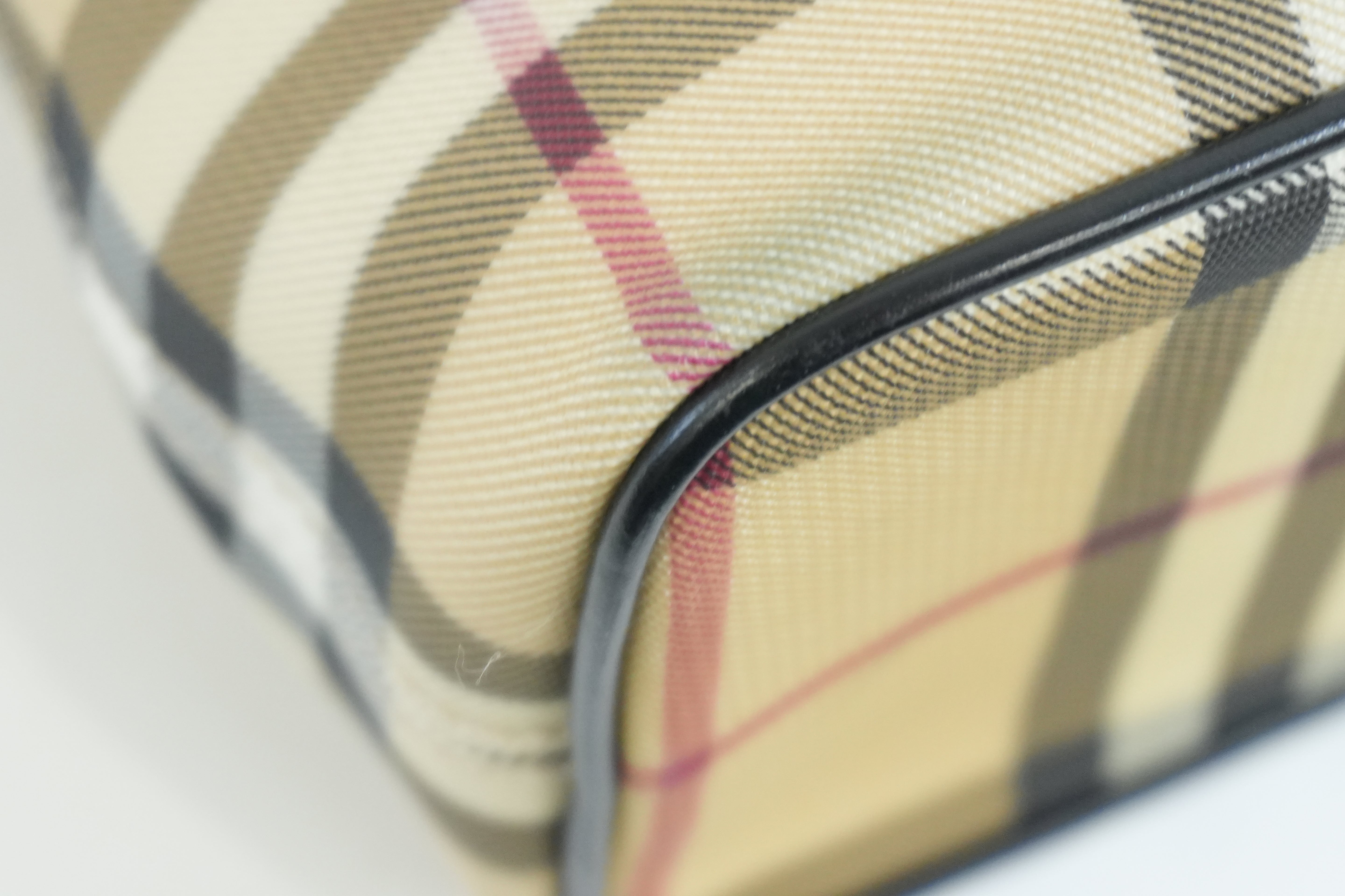 Pre-owned Burberry Nova Check Handbag Beige