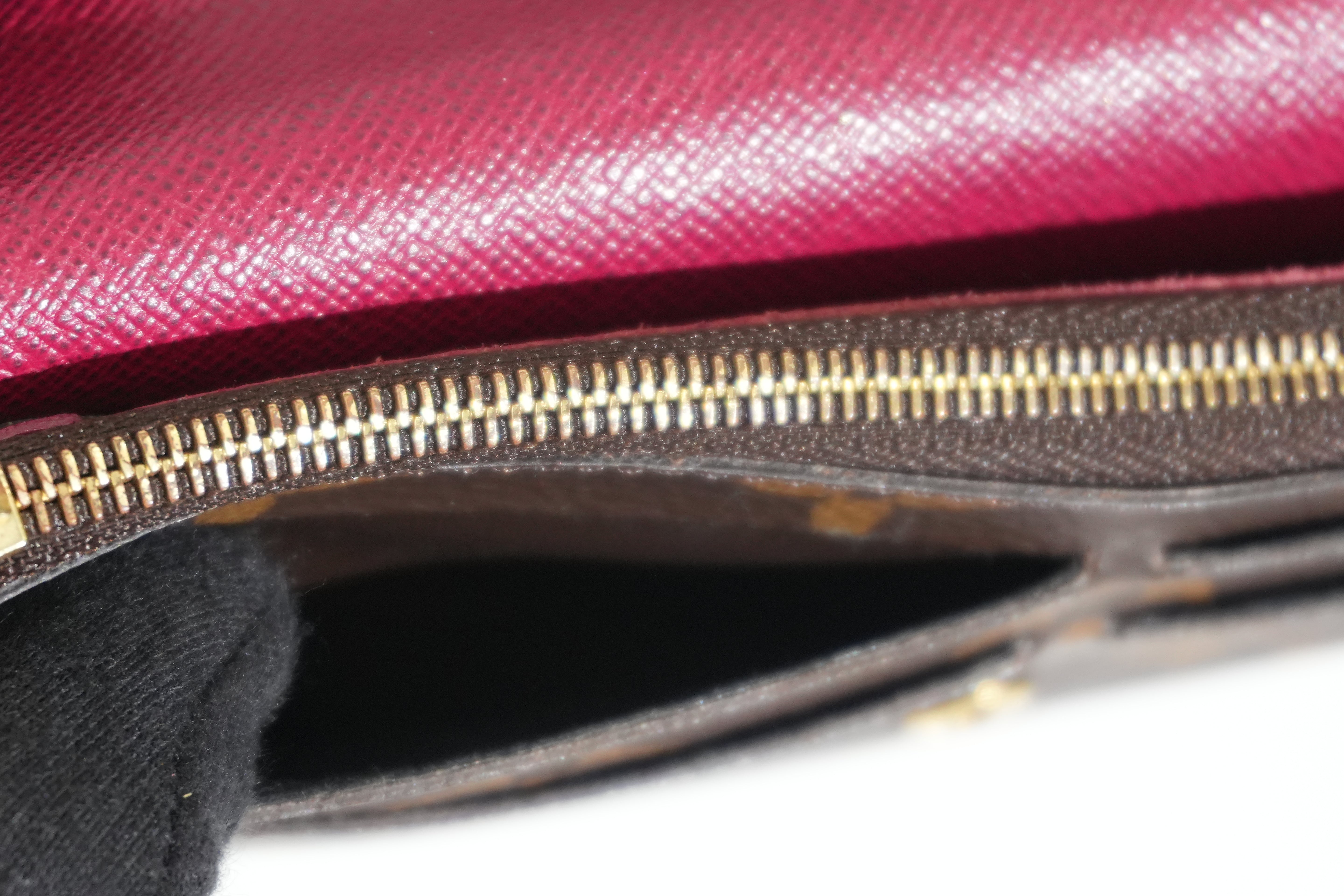 Pre-owned Louis Vuitton Monogram Emily Wallet Pink