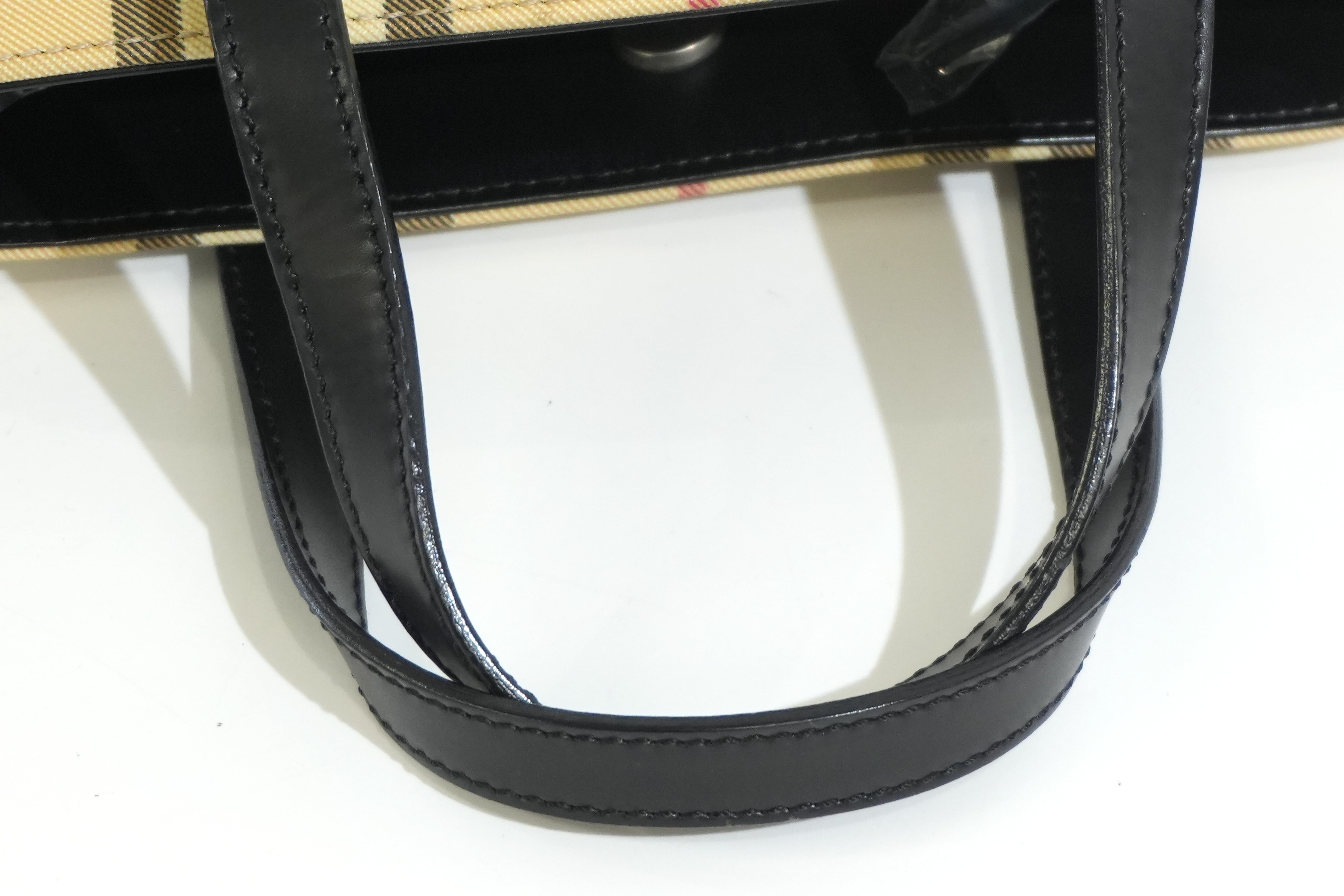 Pre-owned Burberry Nova Check Handbag Beige
