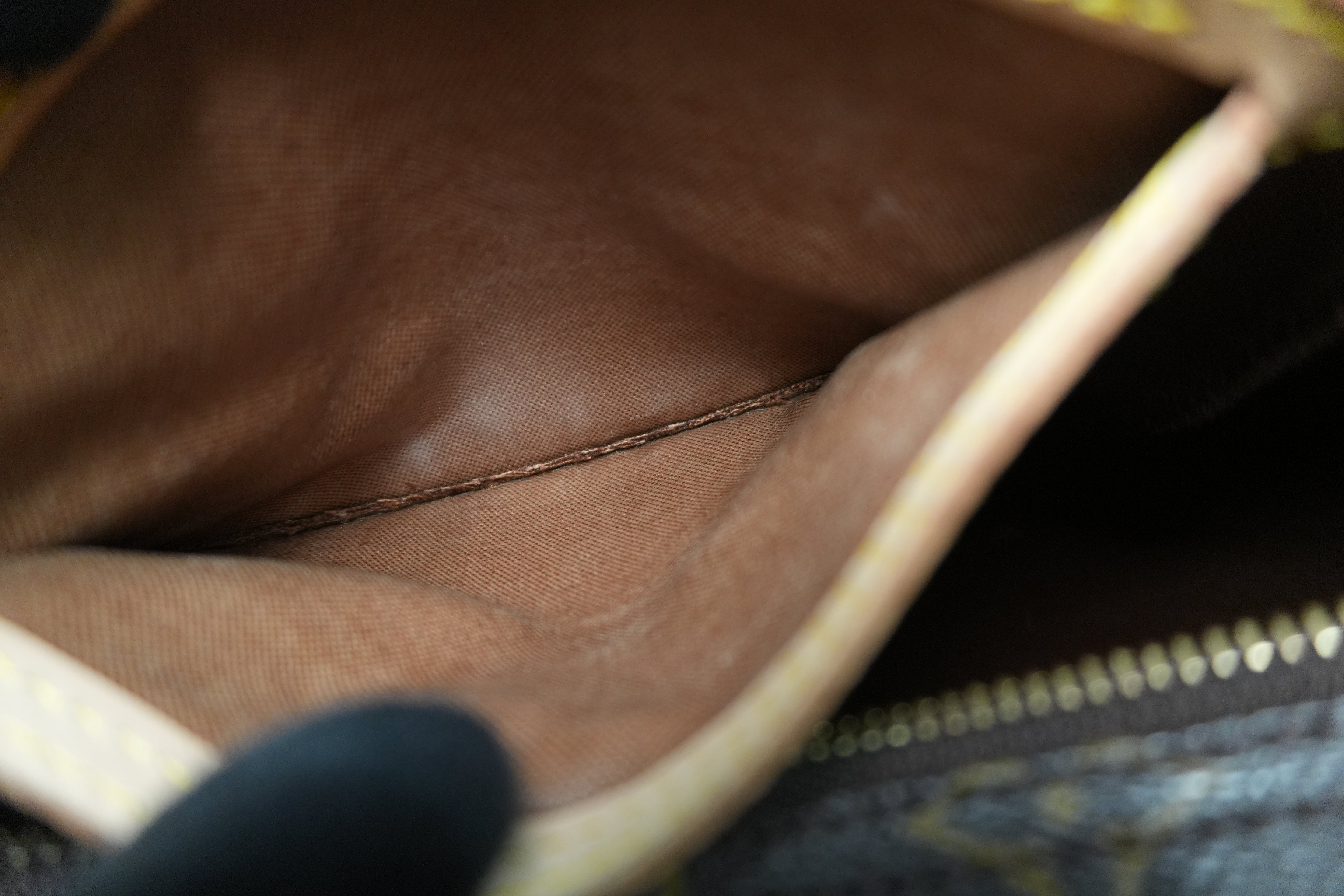 Pre-owned Louis Vuitton Monogram Speedy 35 Handbag