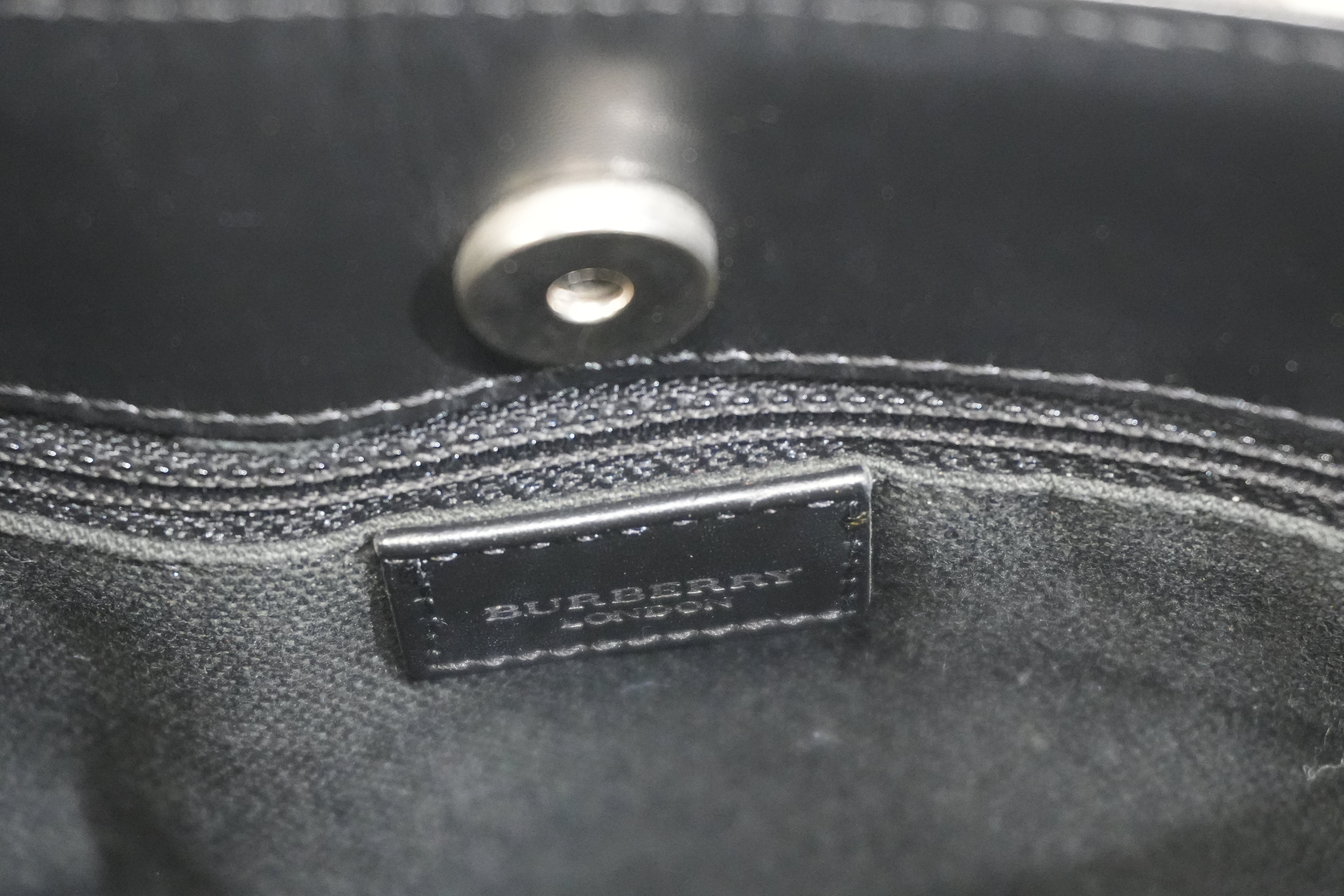 Pre-owned Burberry Nova Check Handbag Beige