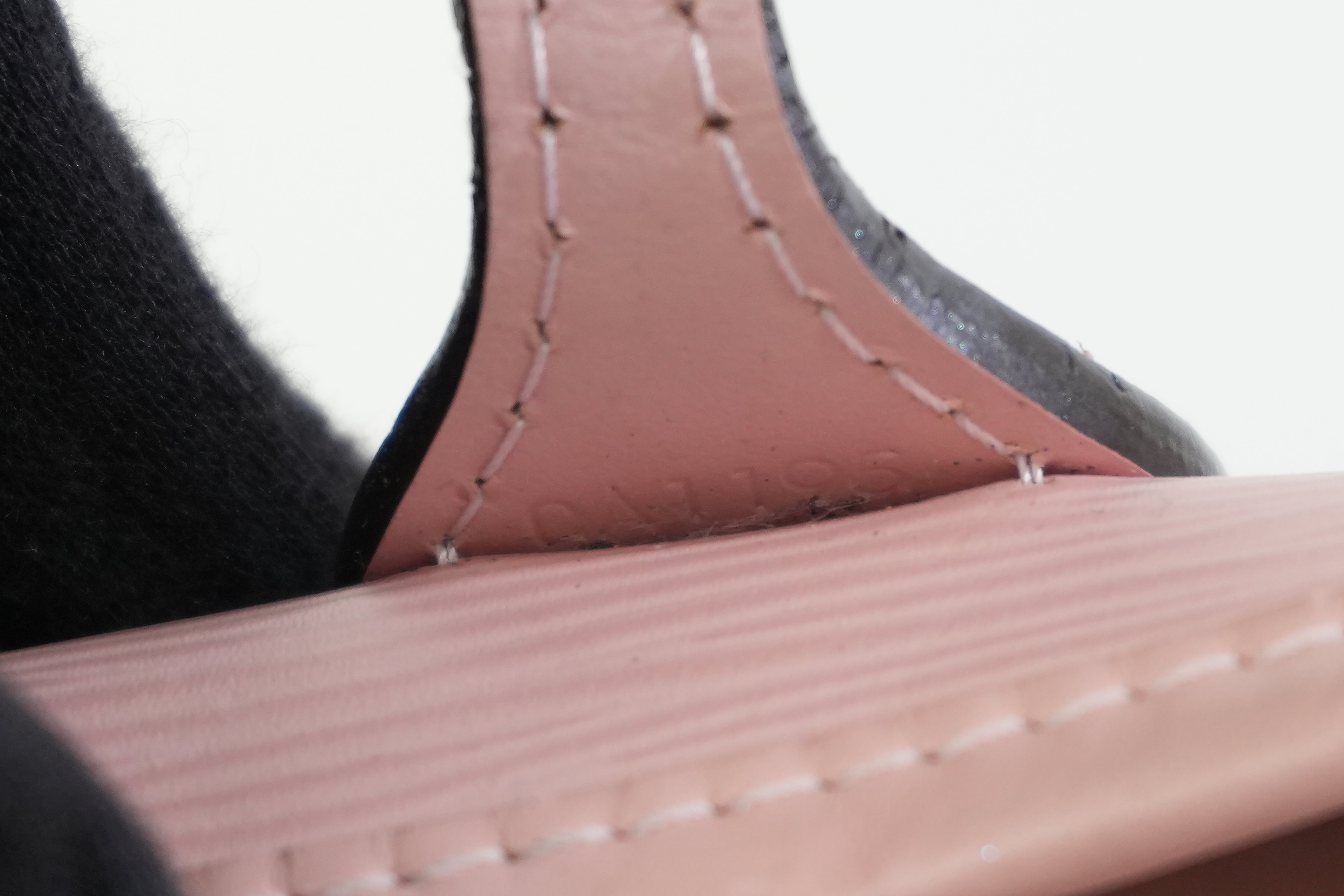 Pre-owned Louis Vuitton Epi Leather Neverfull MM Tote Bag Pink