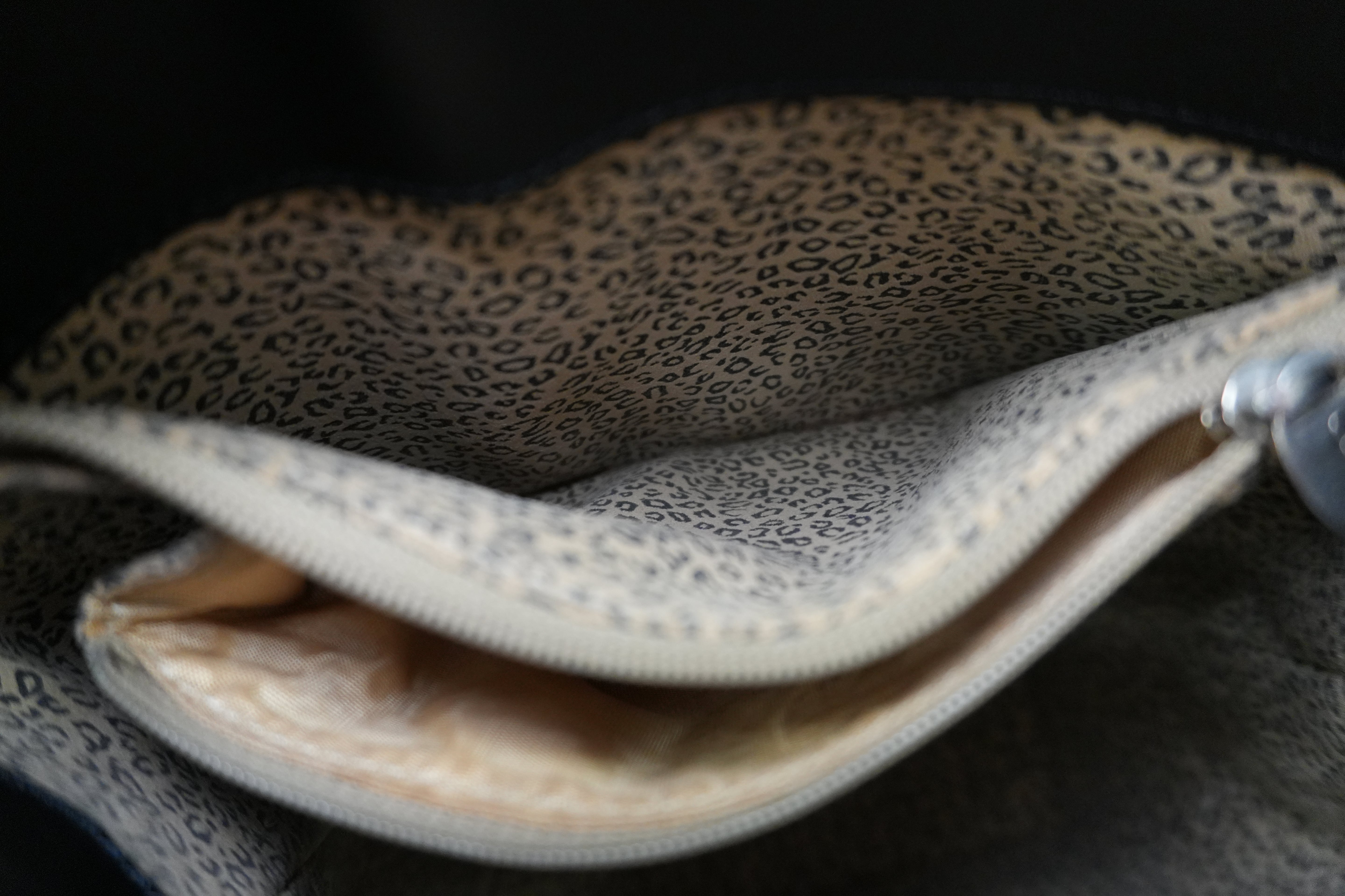 Pre-owned Cartier Leather Panthere Shoulder Bag Black