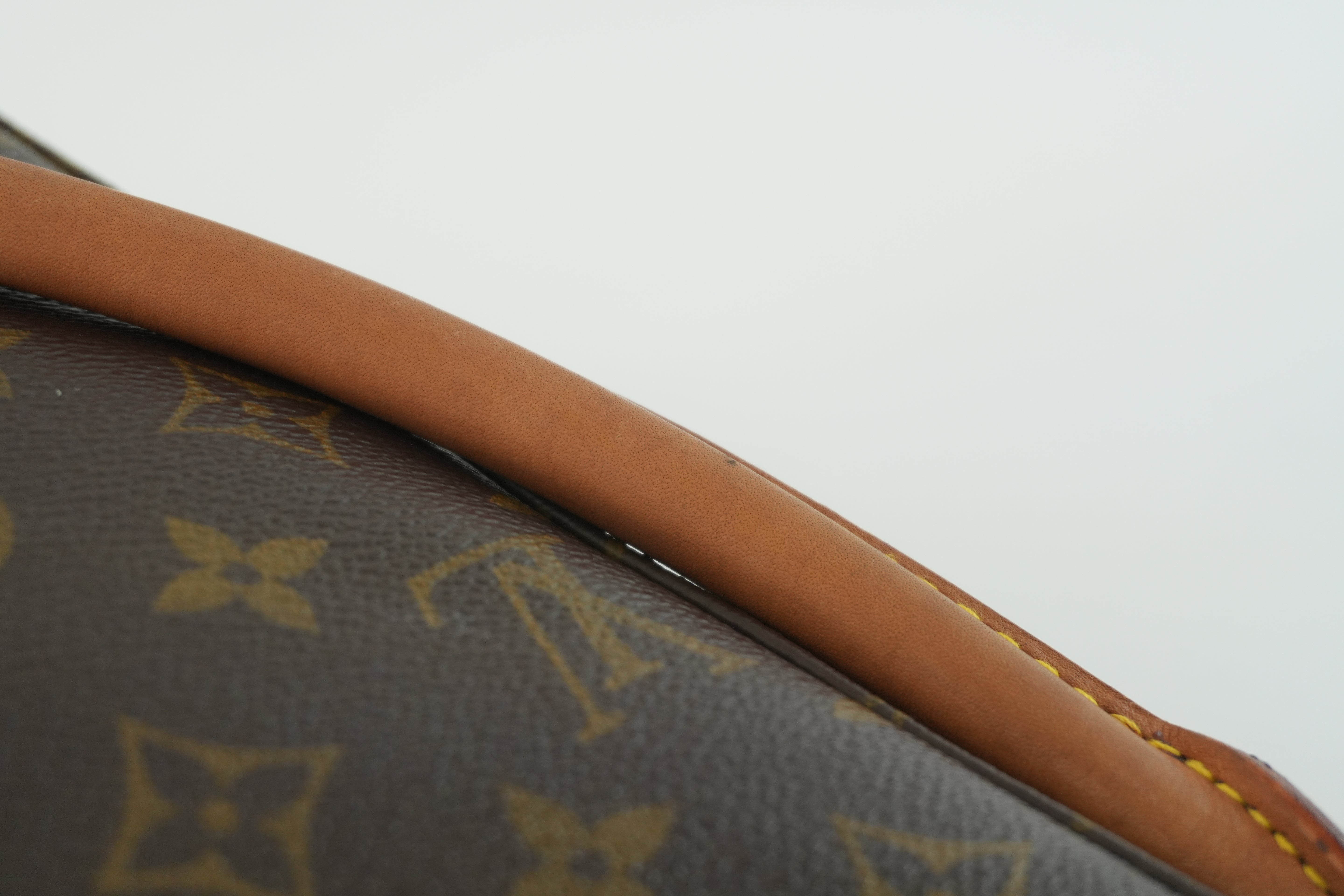 Louis Vuitton Monogram Looping GM Shoulder Bag Used