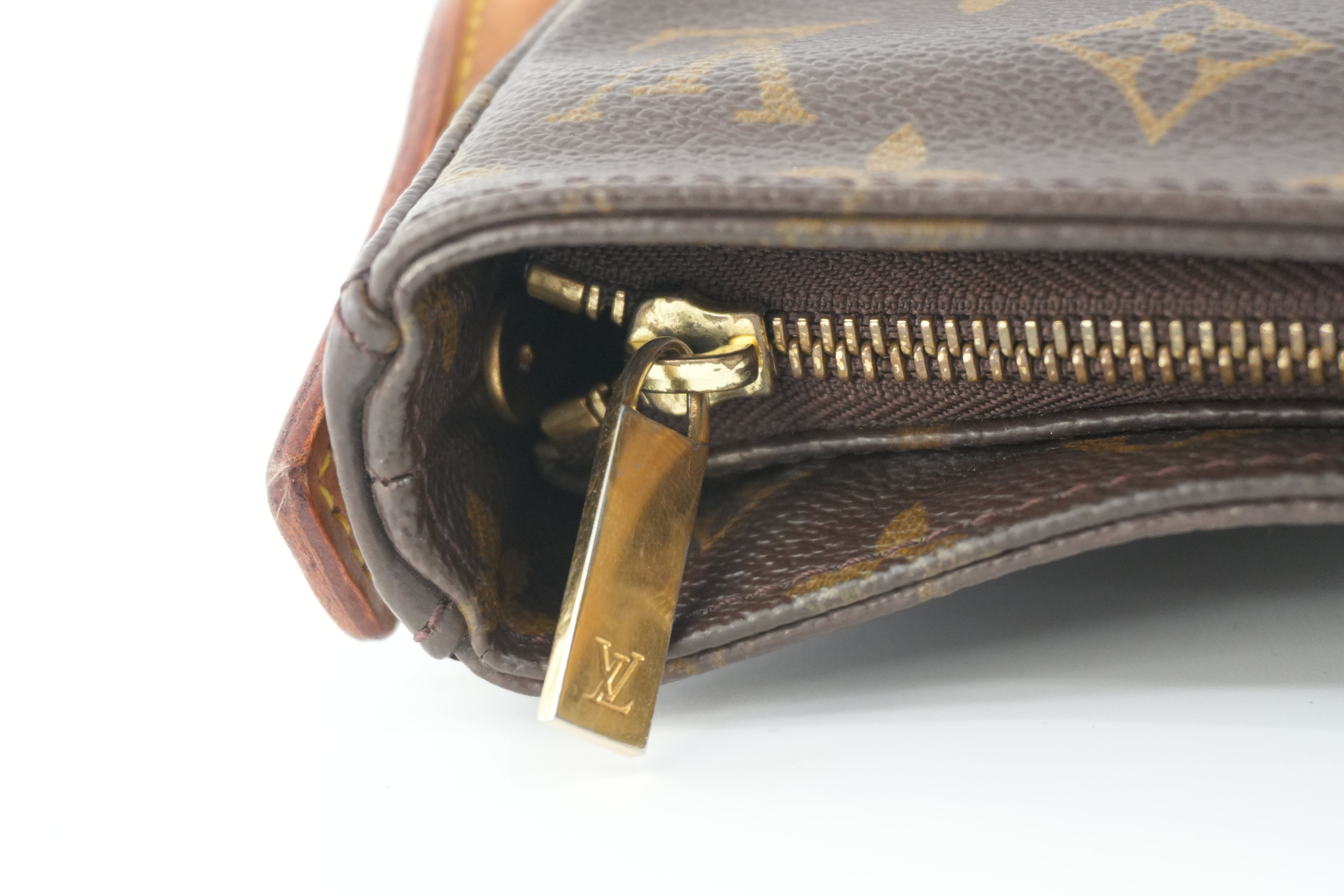 Louis Vuitton Monogram Looping GM Shoulder Bag Used