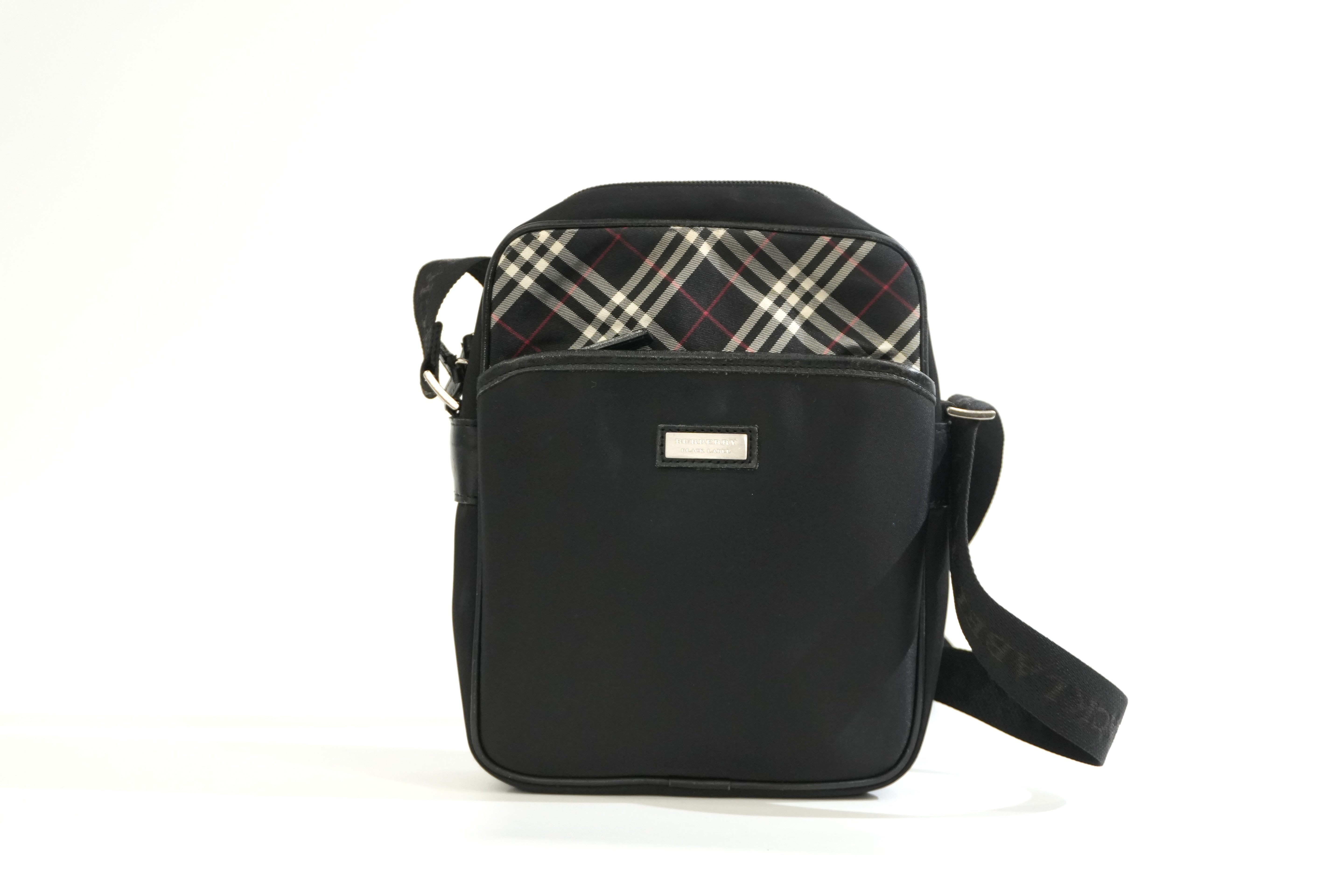 Pre-owned Burberry Crossbody Bag Black