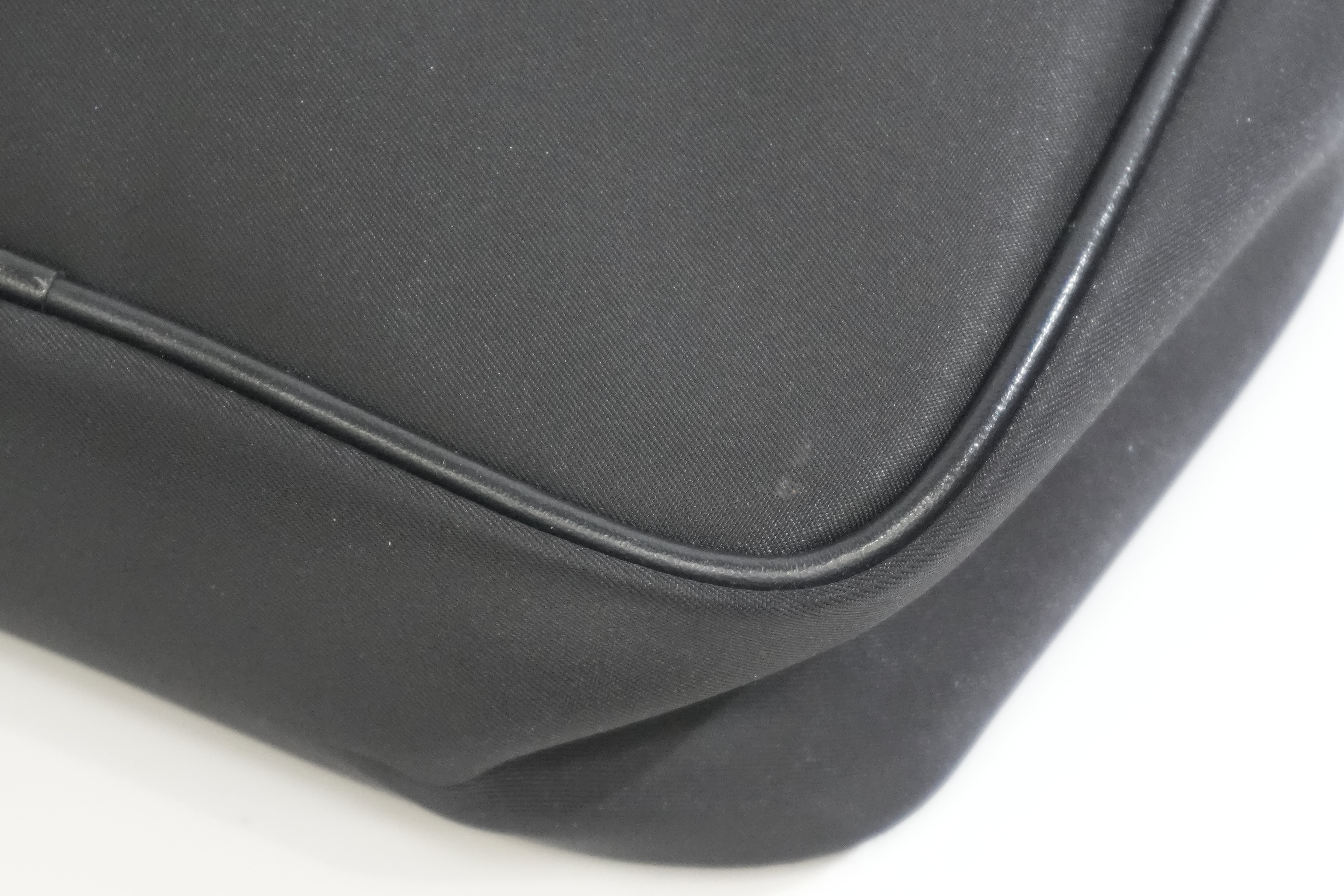 Pre-owned Burberry Crossbody Bag Black
