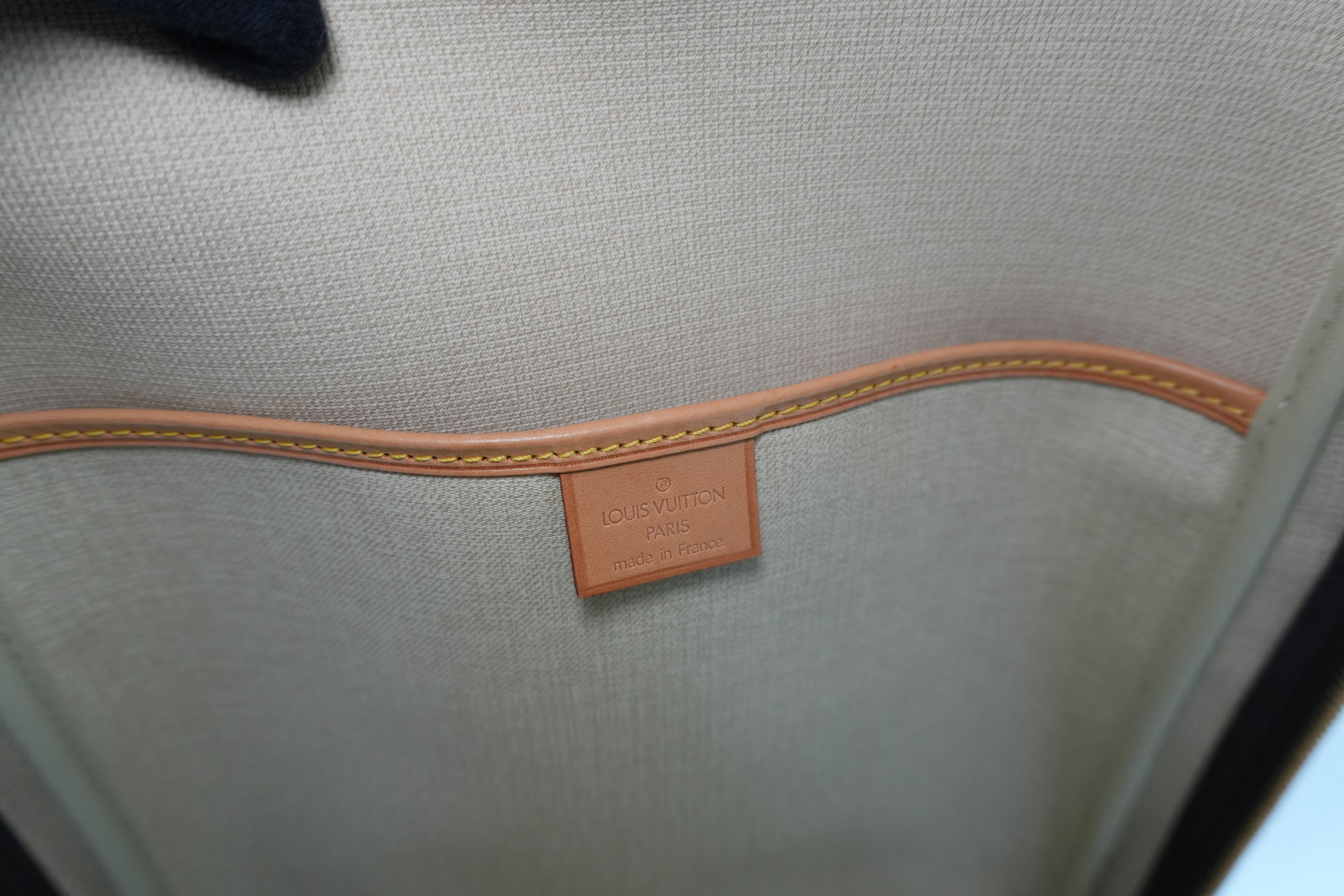 Louis Vuitton Monogram Excursion Sports Bag Used