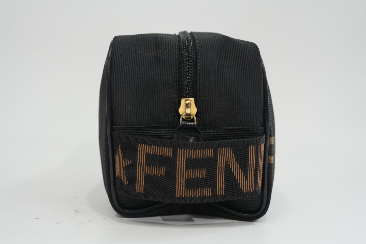 Pre-Owned Fendi Nylon Clutch Black