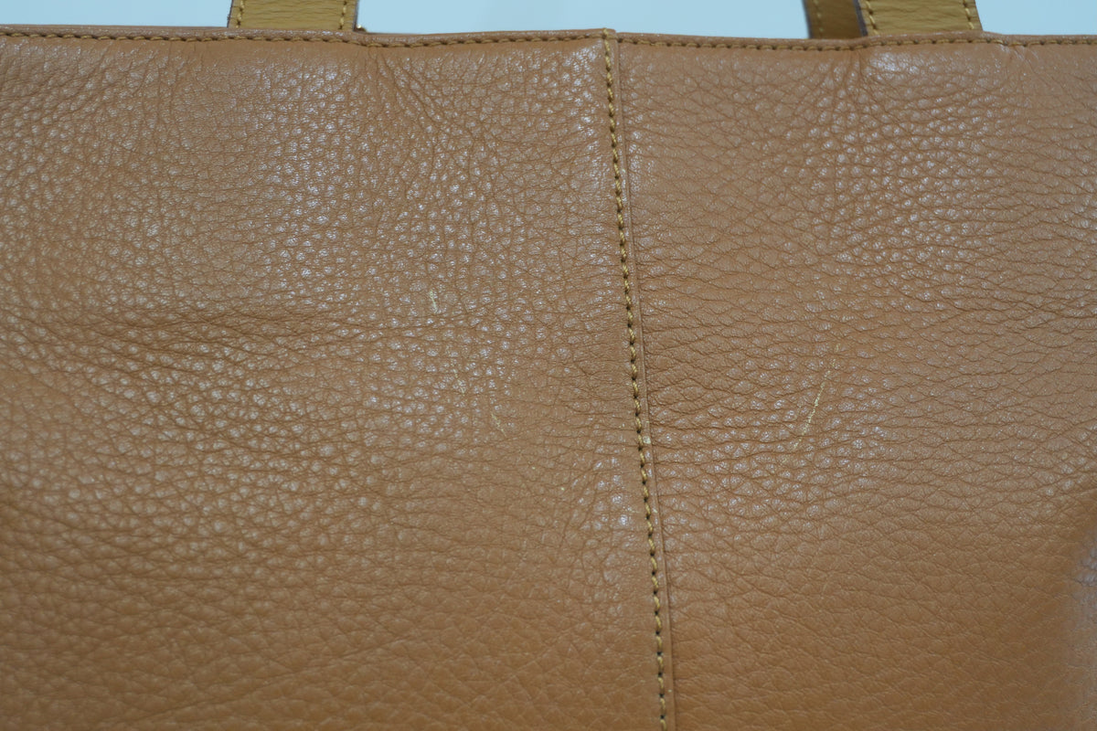 Pre-Owned Burberry Handbag Brown