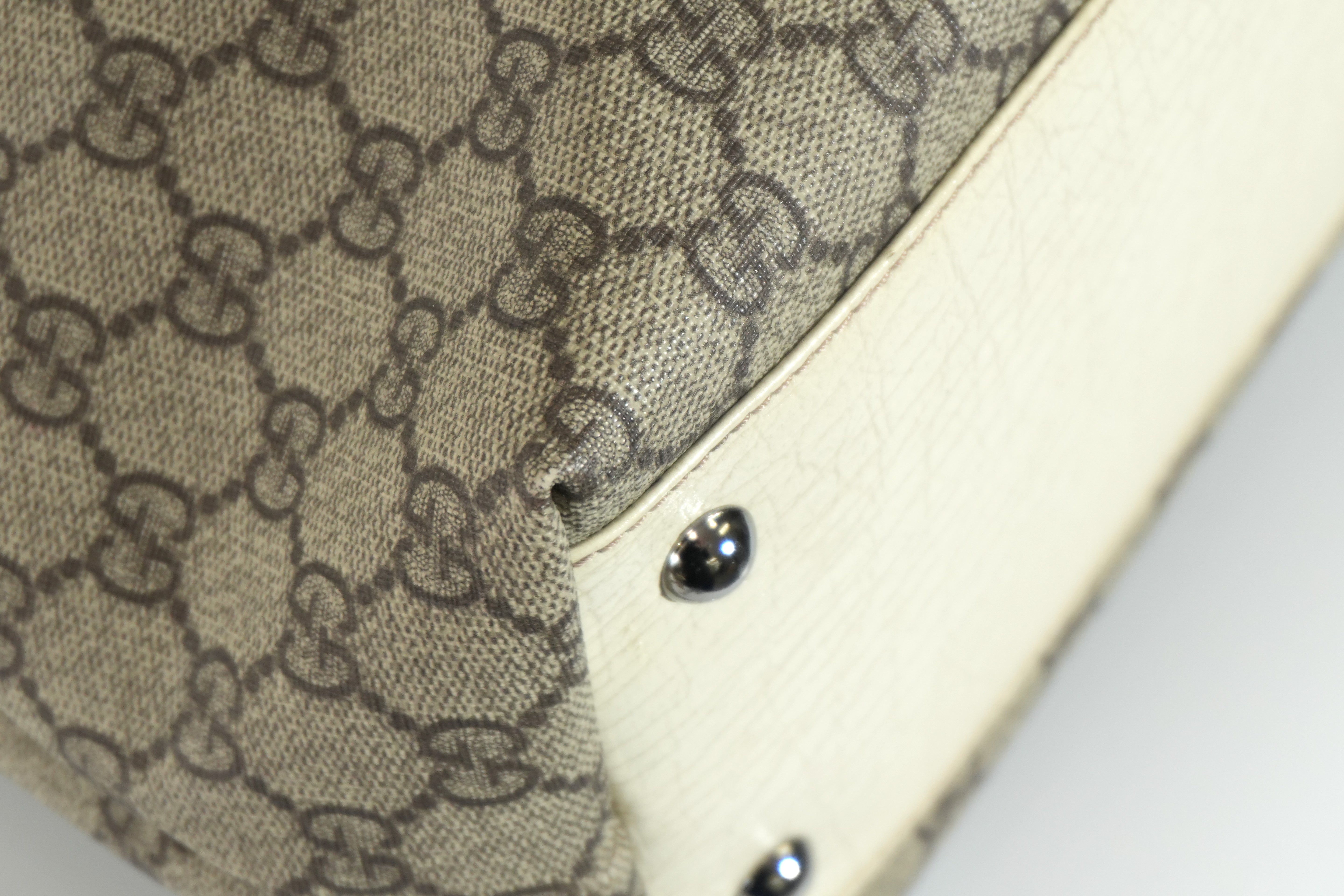 Pre-owned Gucci Handbag White