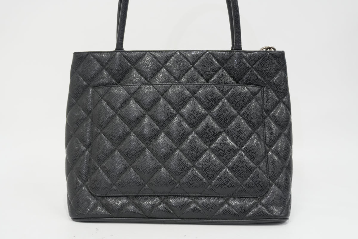 Pre-Owned Chanel Caviar Skin Medallion Tote Bag Black