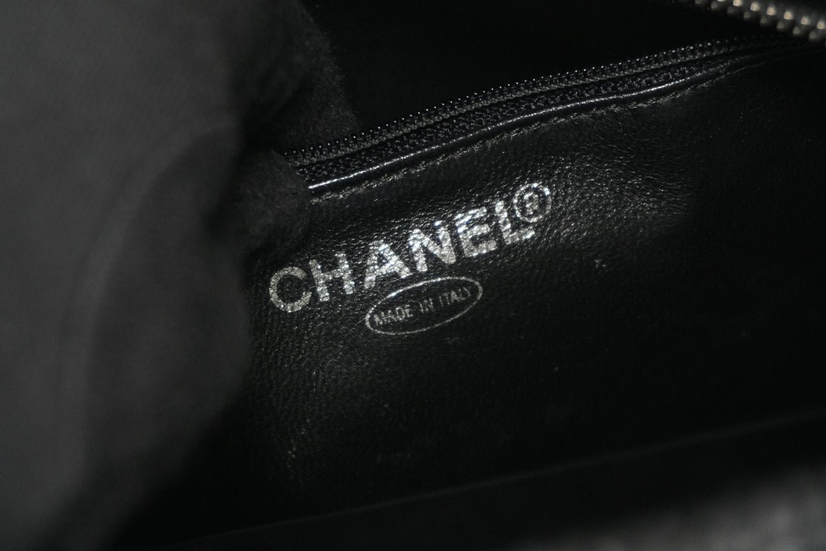 Pre-Owned Chanel Caviar Skin Medallion Tote Bag Black