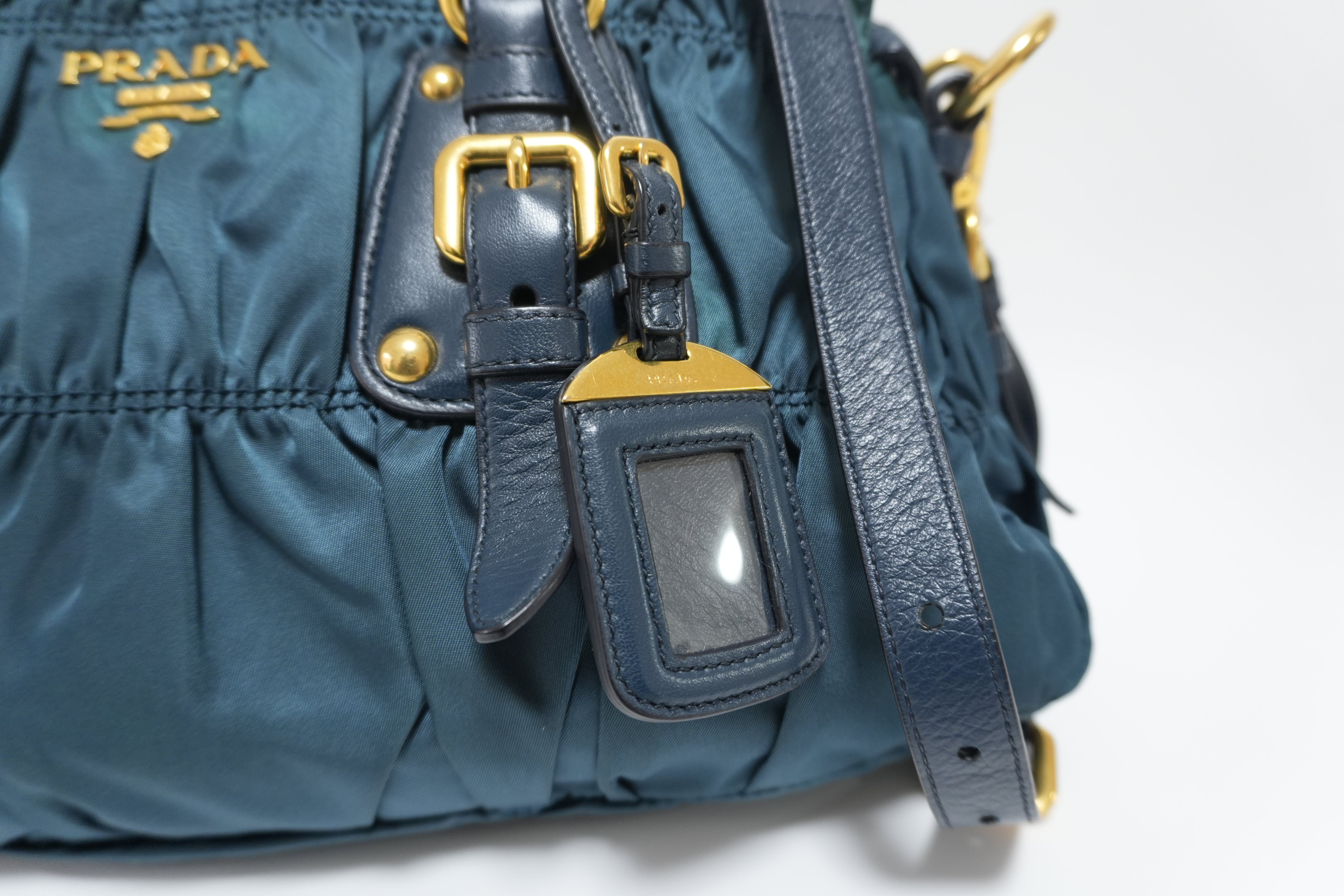 Borsa Prada Gaufre Two Way usata