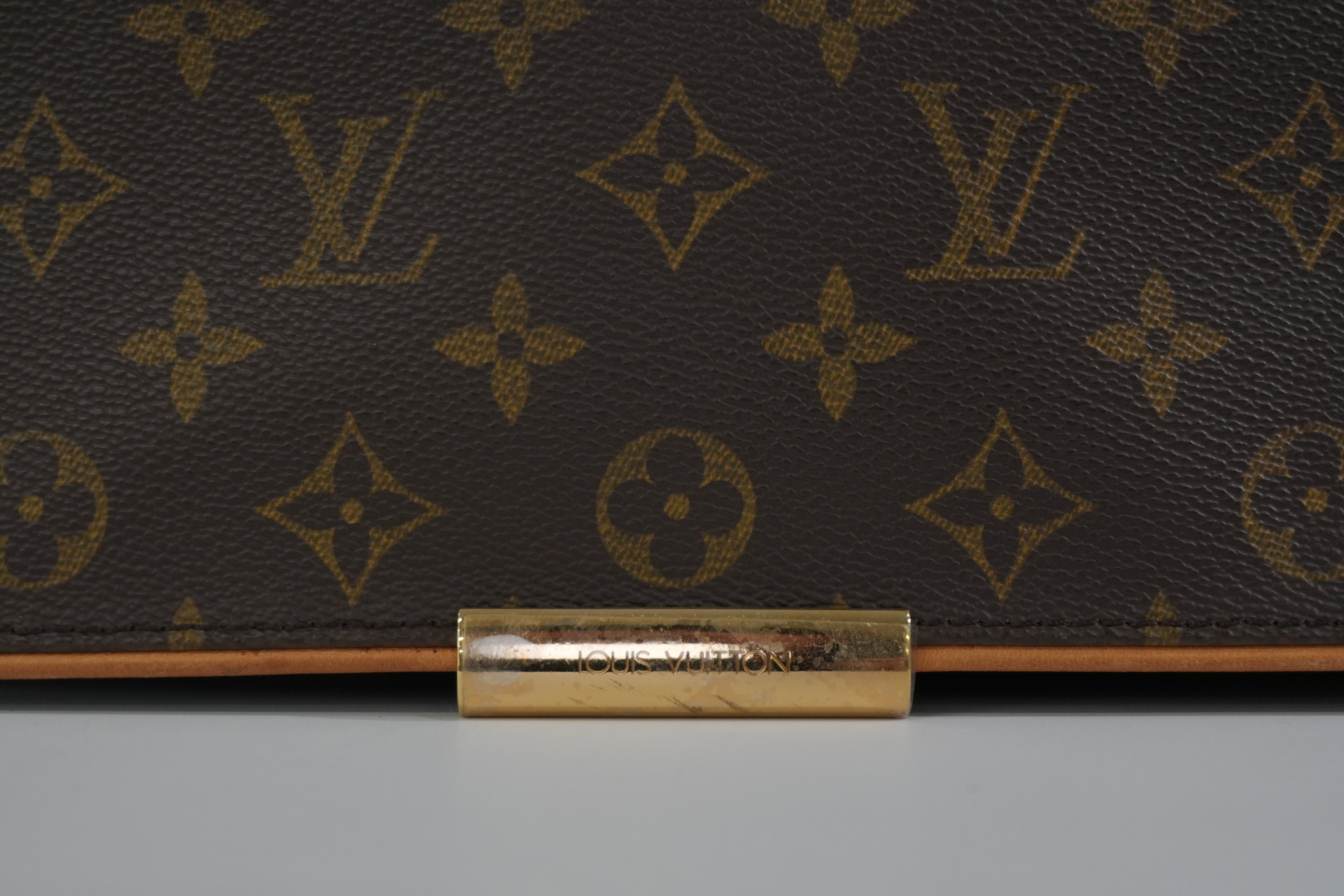 Pre-owned Louis Vuitton Monogram Abesses Messenger Bag