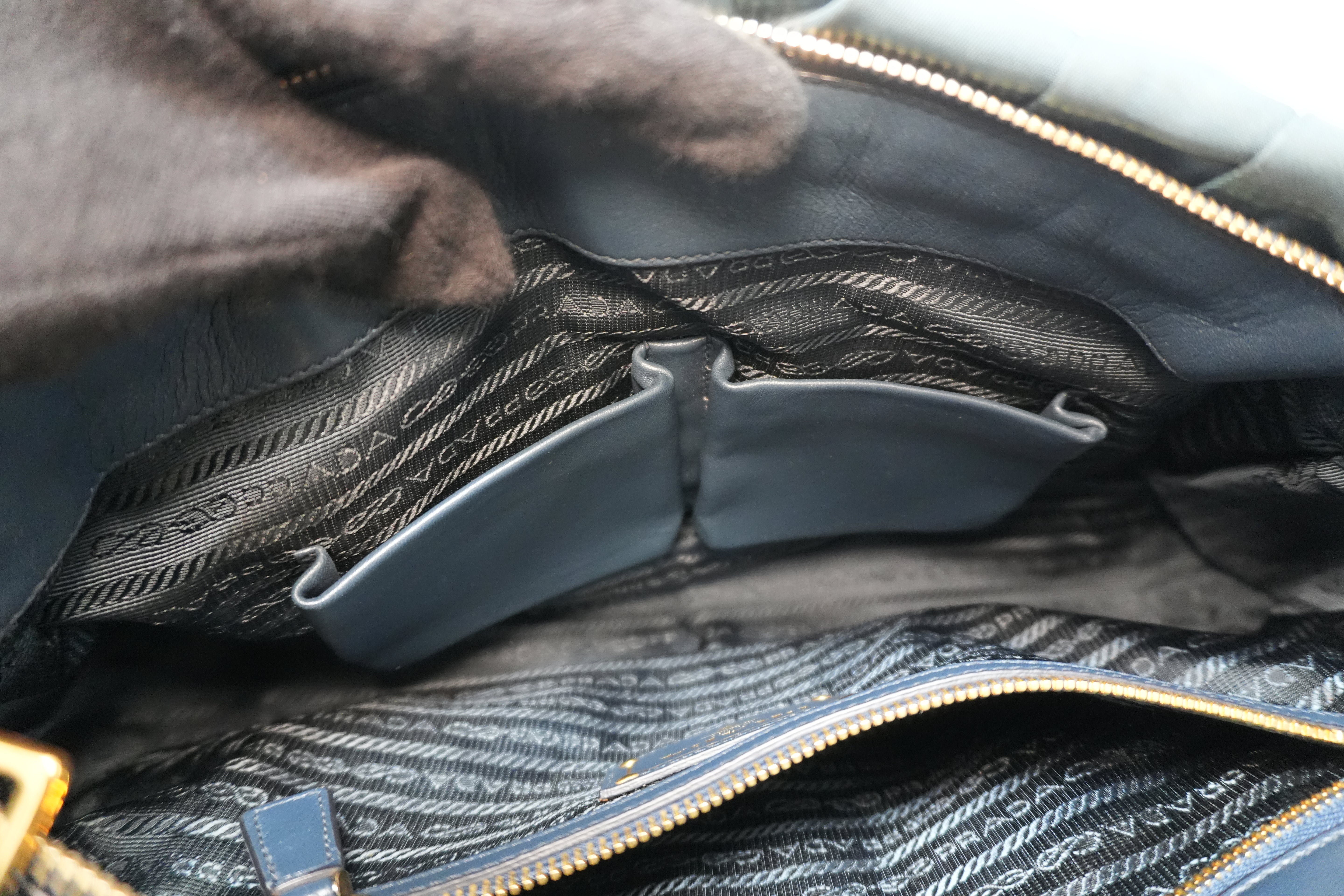 Borsa Prada Gaufre Two Way usata