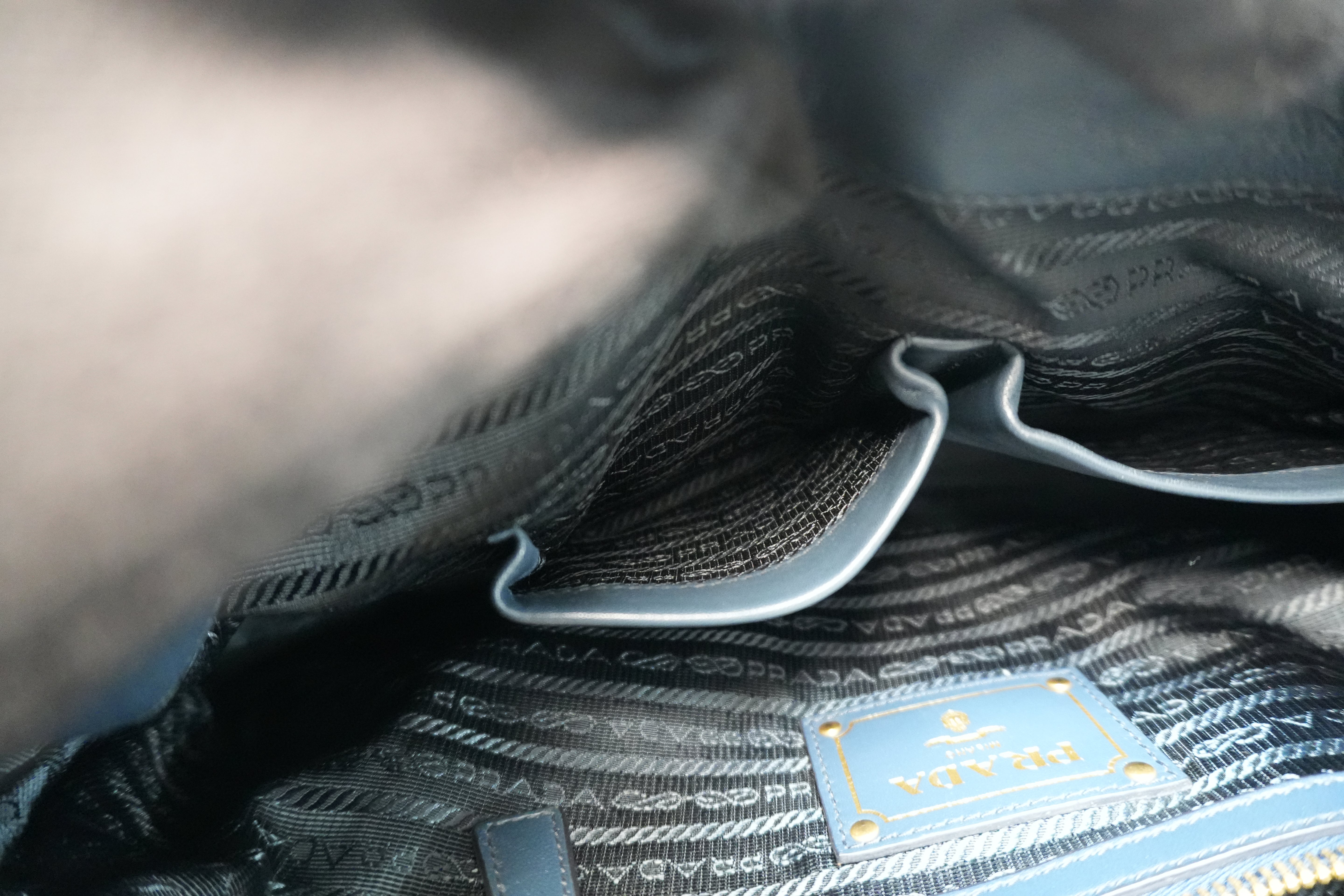 Borsa Prada Gaufre Two Way usata