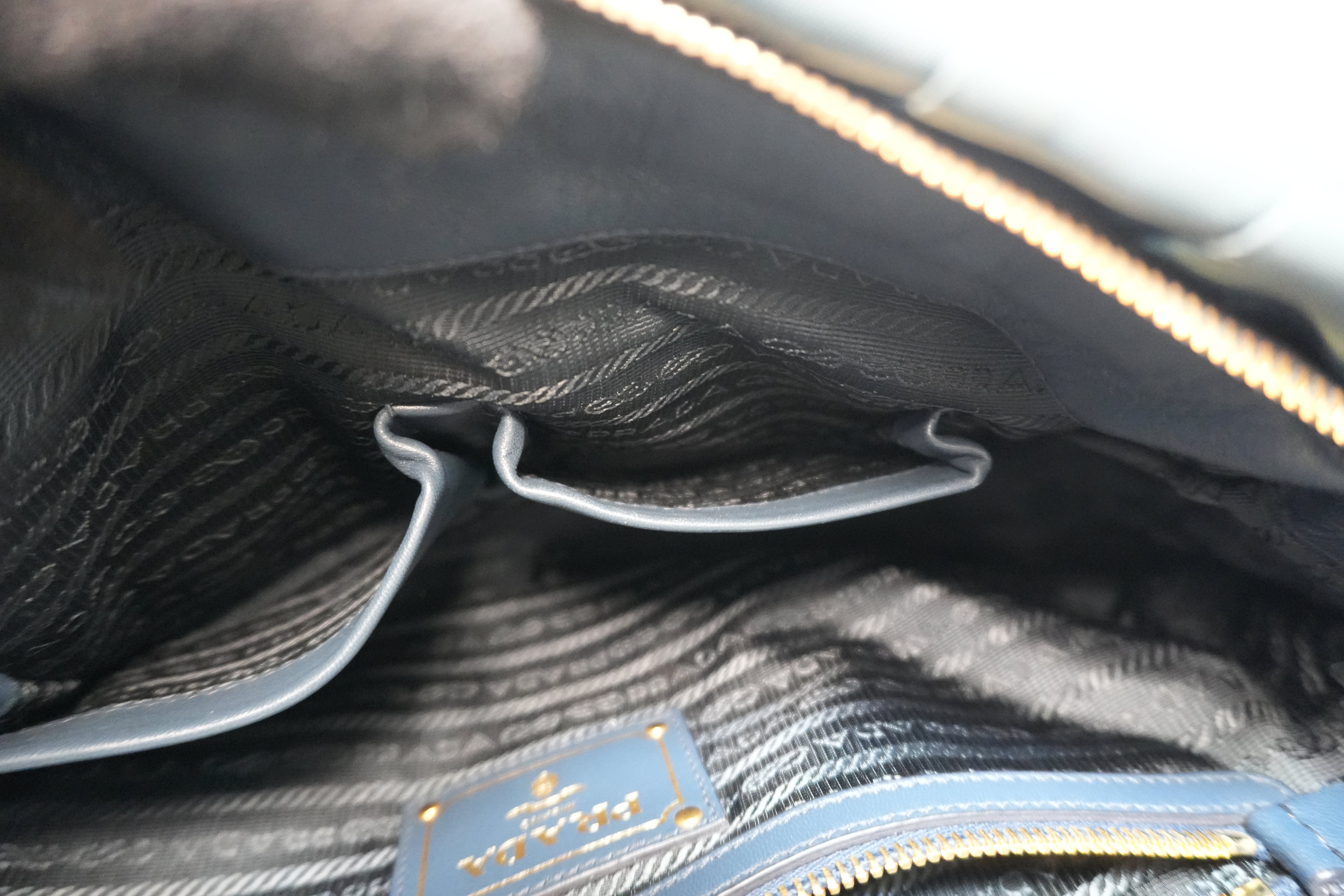 Borsa Prada Gaufre Two Way usata